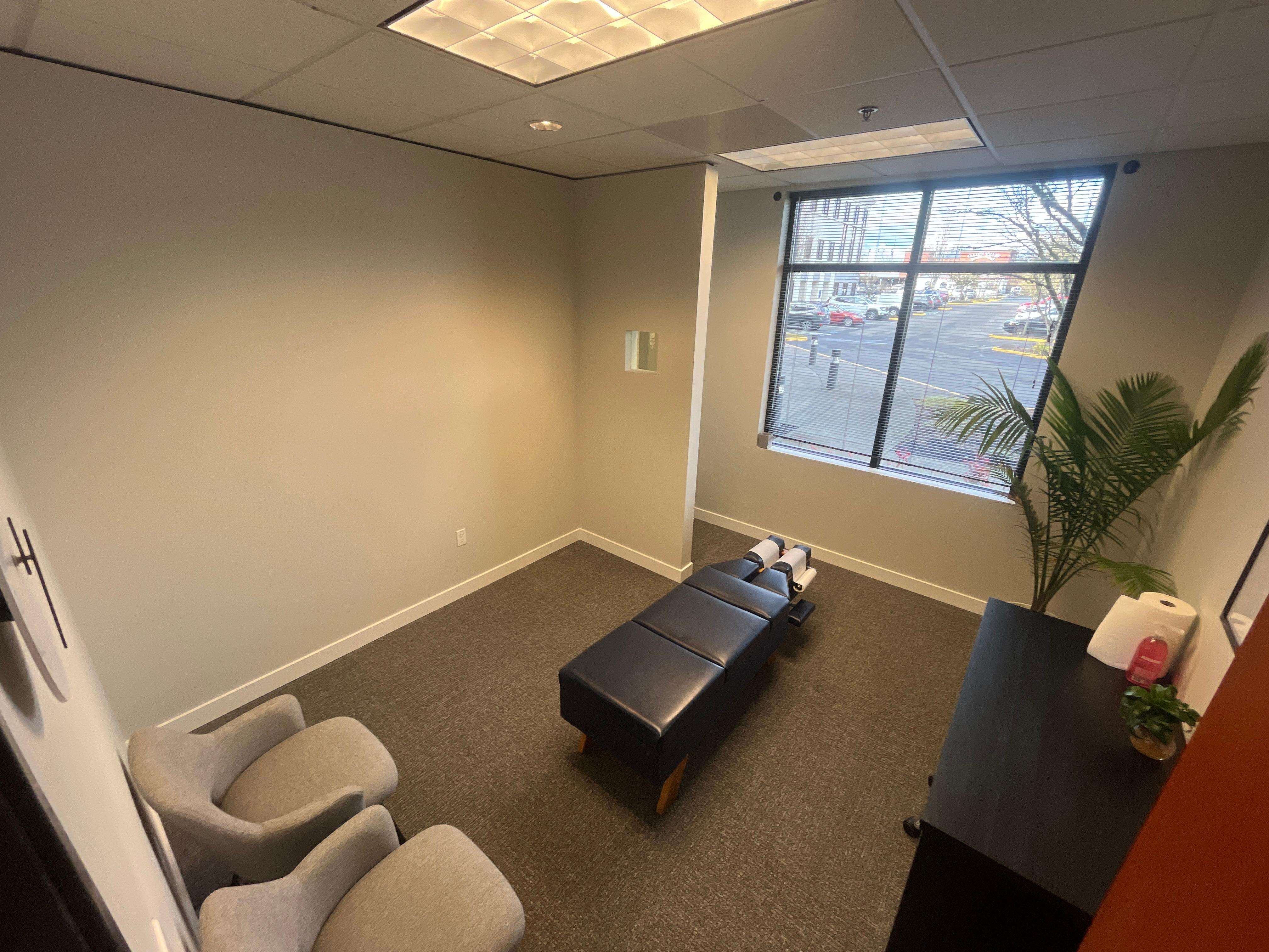 Accident Care Chiropractic Image