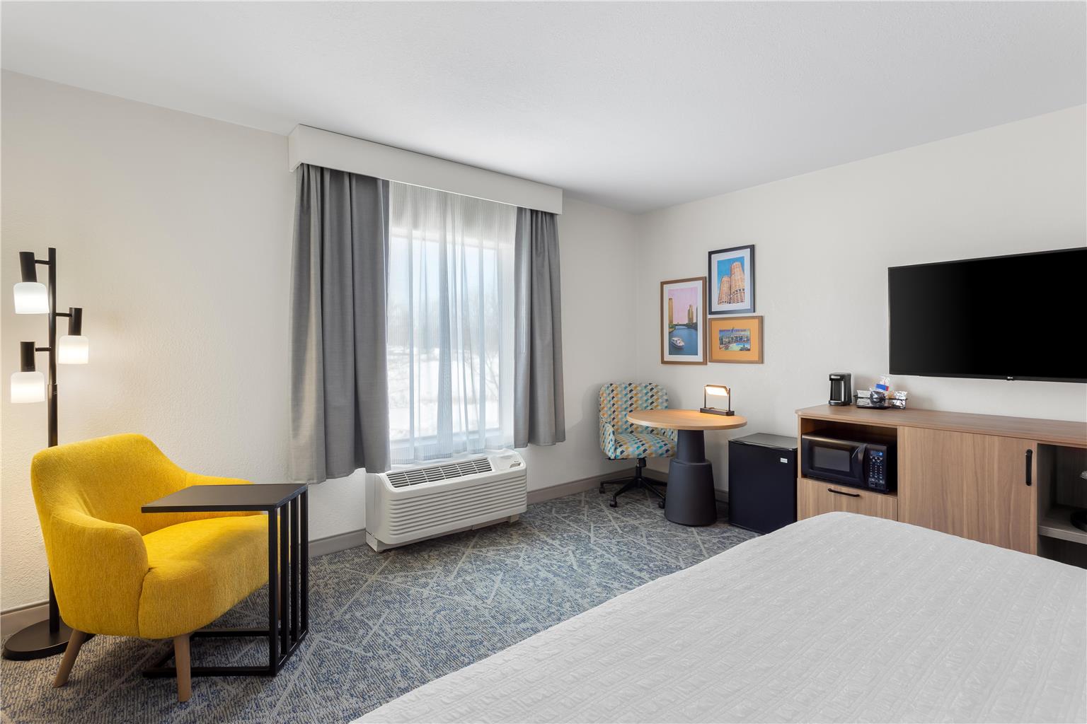 Hampton Inn & Suites Chicago Deer Park Image