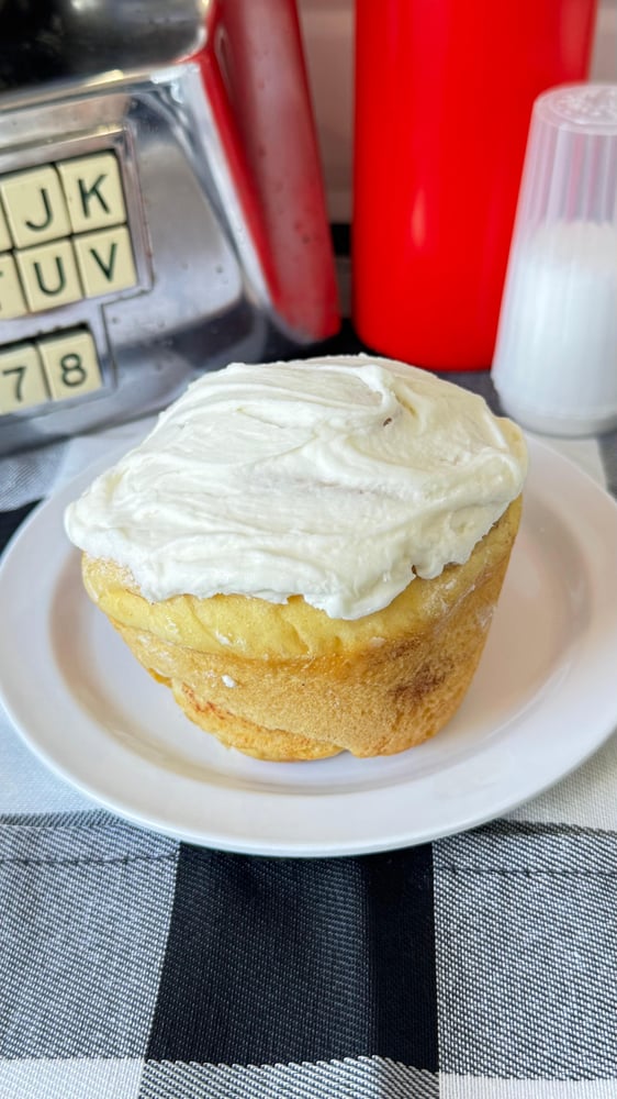 Cinnamon Roll*