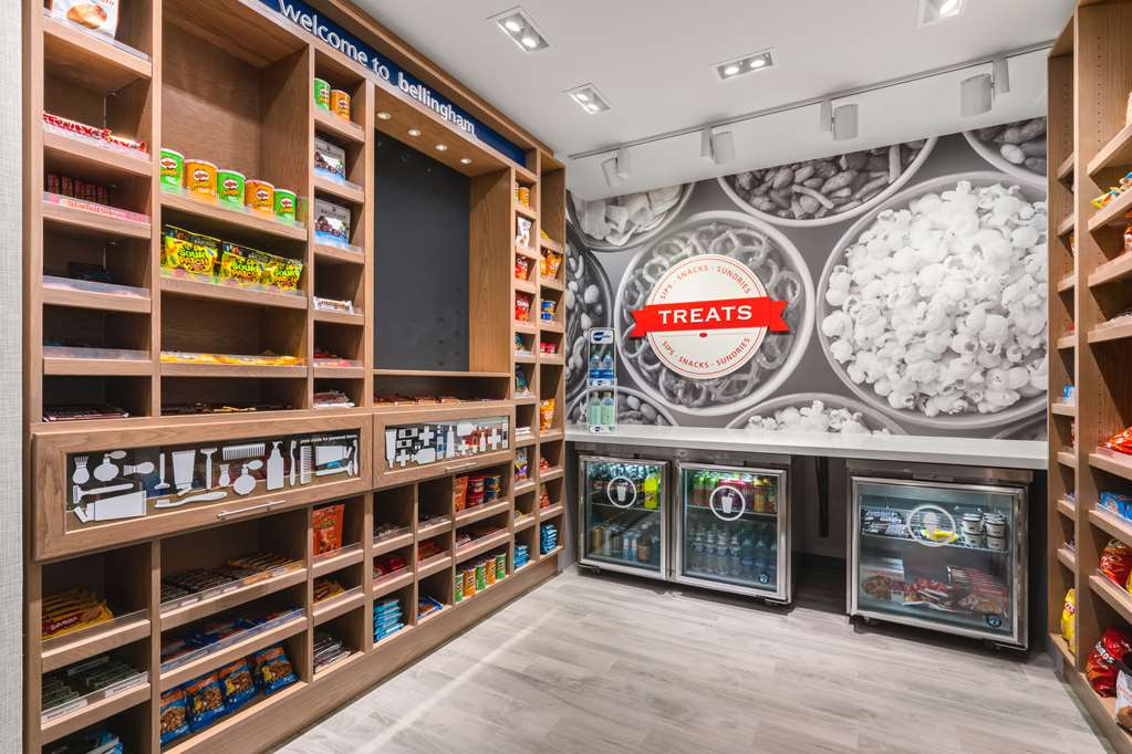 Hampton Inn Bellingham Airport Image