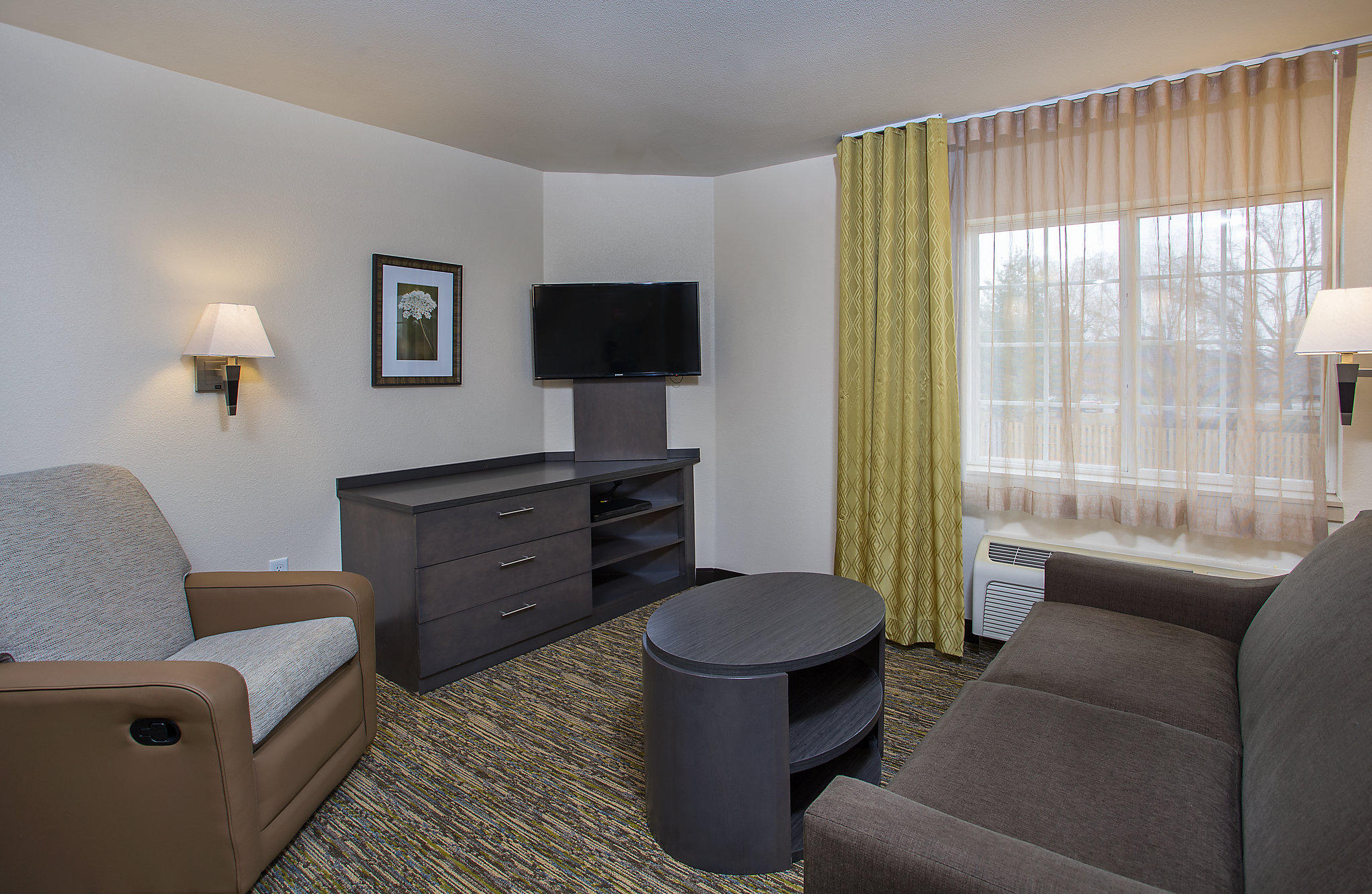 Candlewood Suites Bowling Green Photo