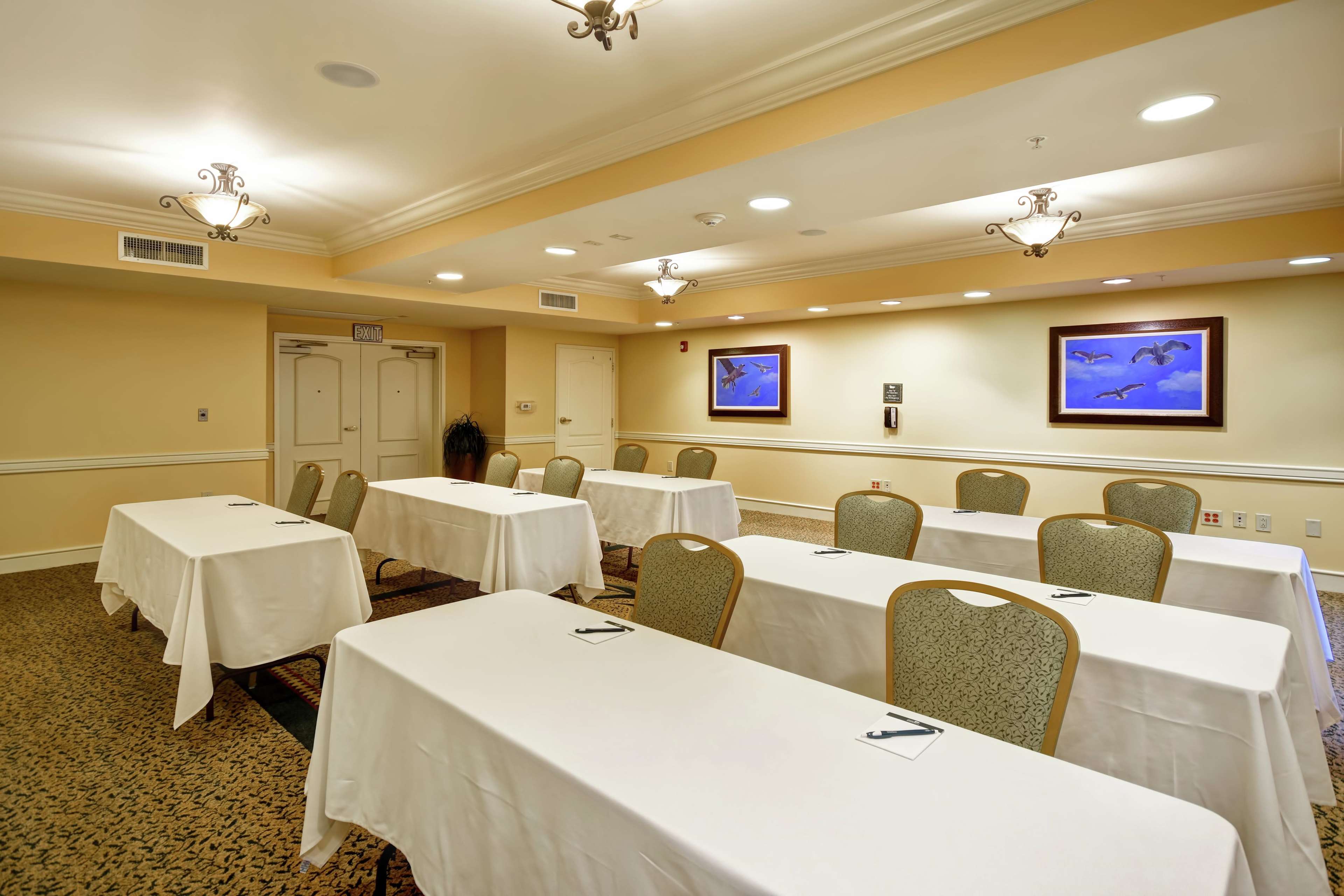 Homewood Suites by Hilton Charleston Airport Photo