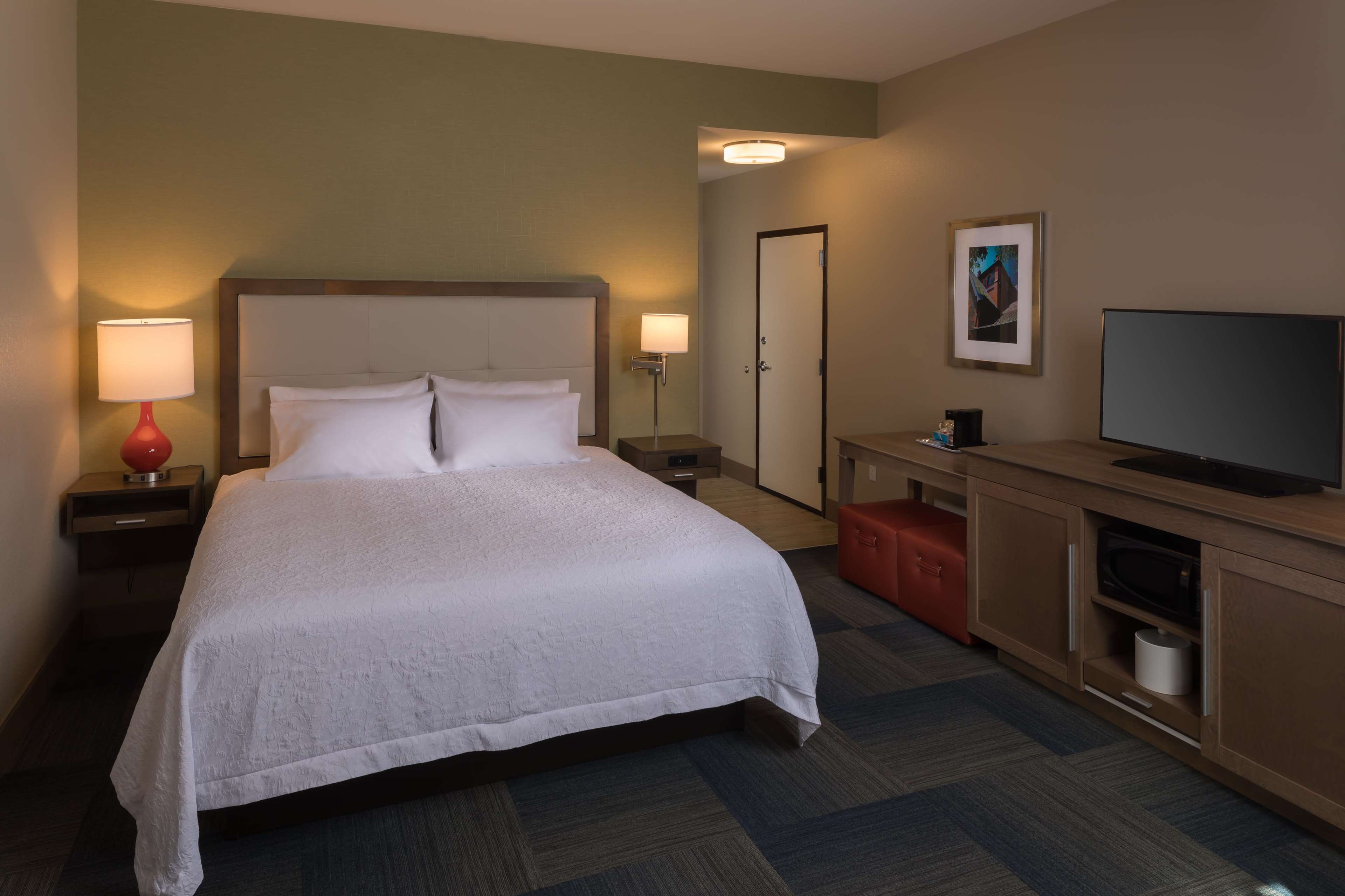 Hampton Inn & Suites Asheville Biltmore Village Photo