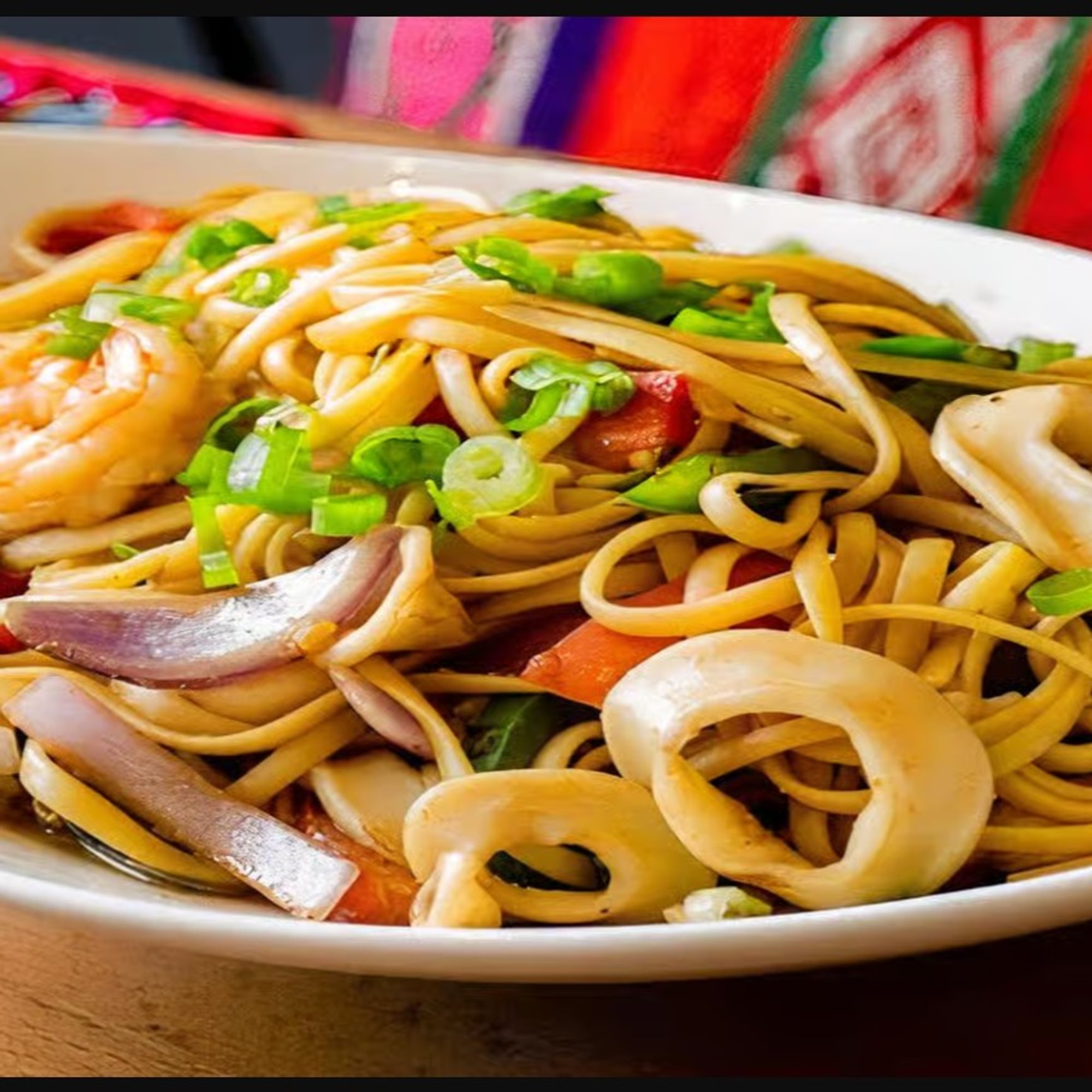 Tallarin Saltado De Mariscos