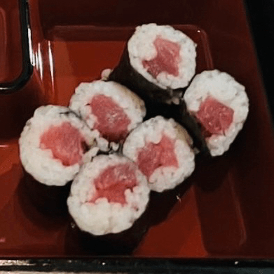 Tuna Hand Roll or Roll