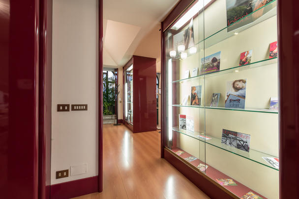 Gallery thumbnail