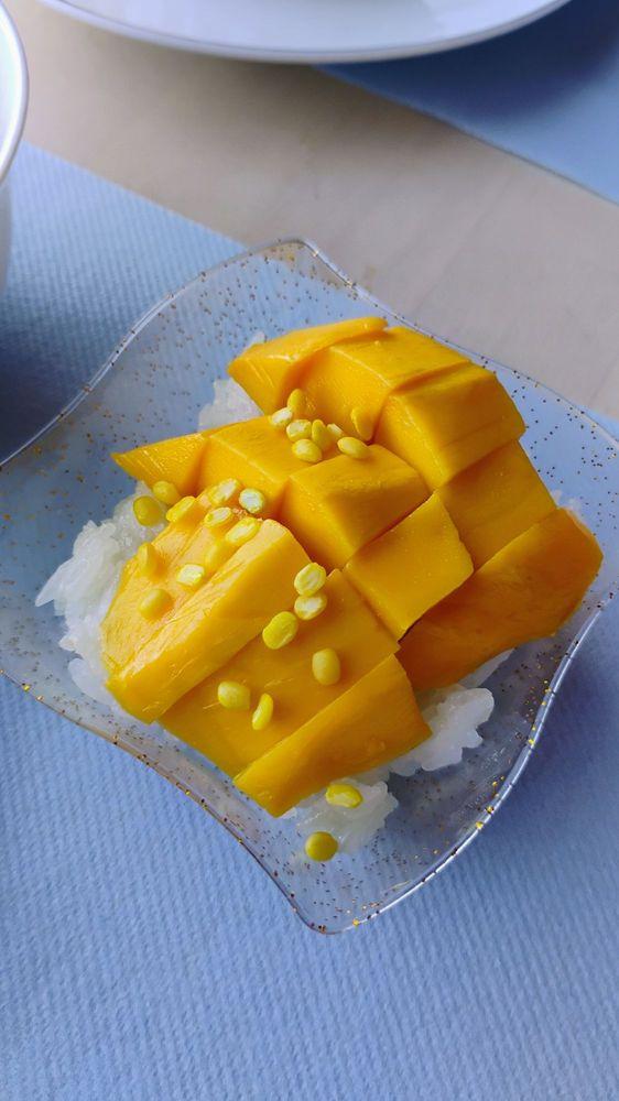 Mango with Sticky Rice