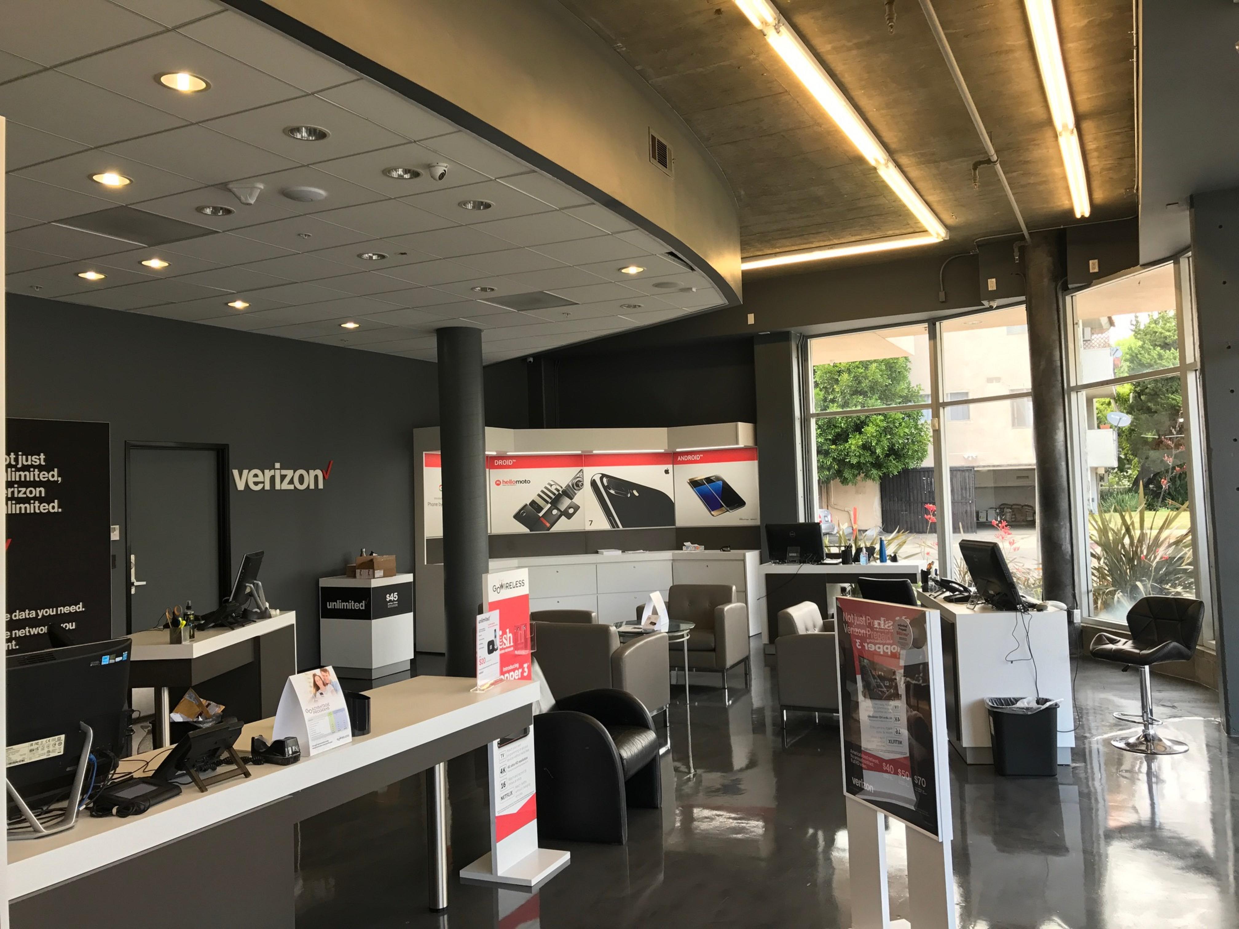 Verizon Authorized Retailer – GoWireless Photo