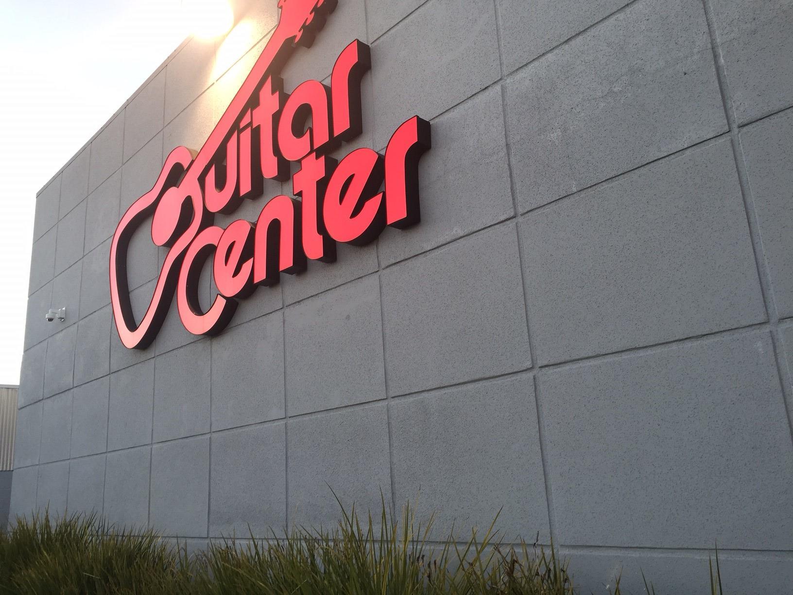 Guitar Center Photo