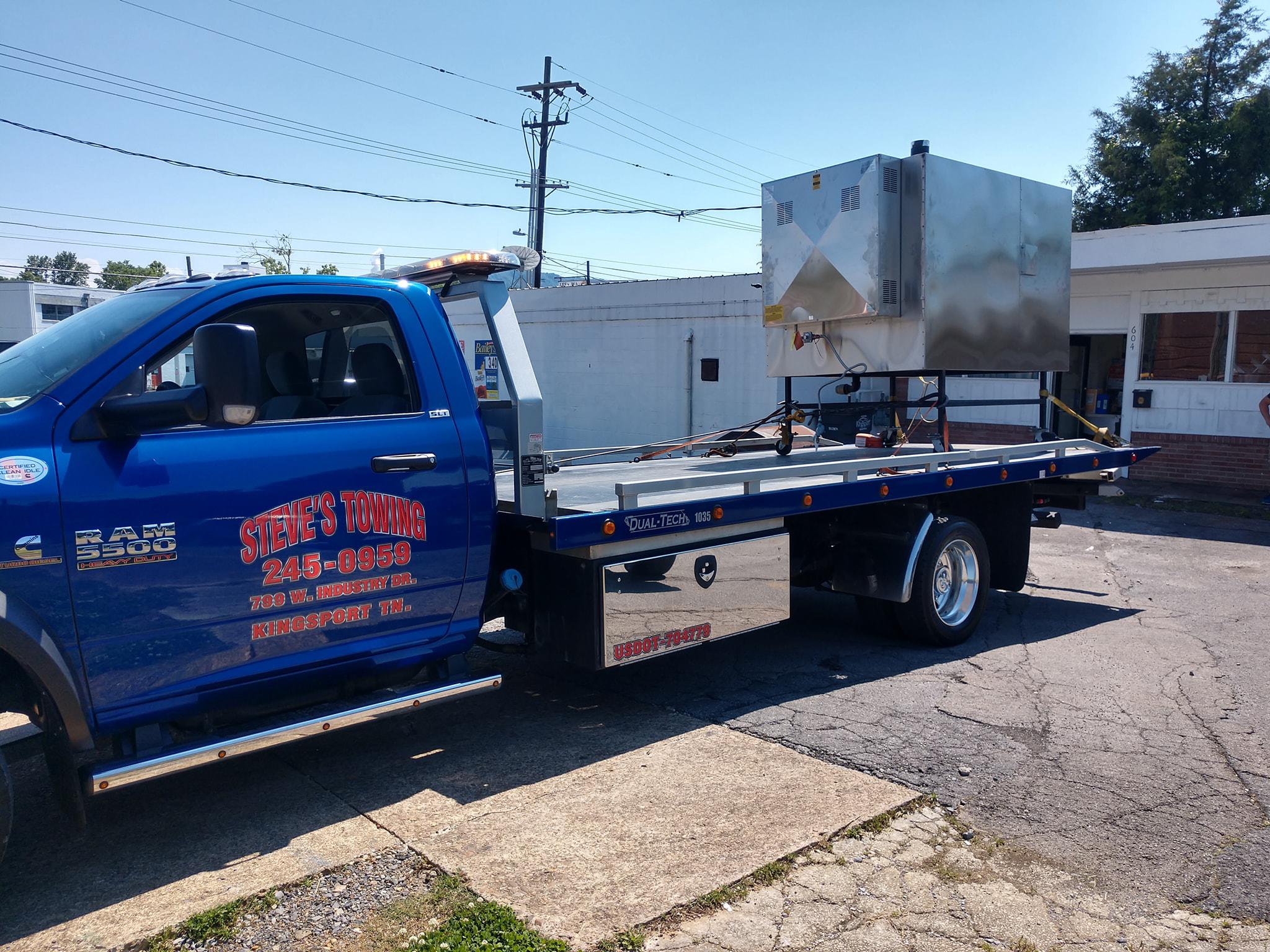 Steve's Towing Photo