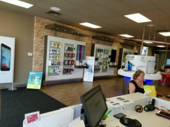 Verizon Authorized Retailer - TCC Photo