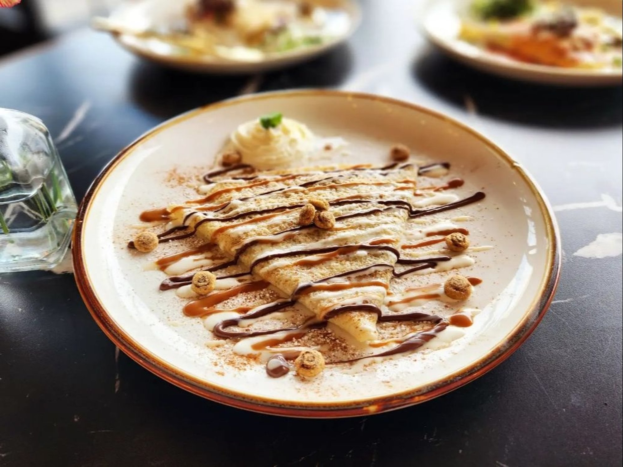 Cinnamon Roll Crêpe