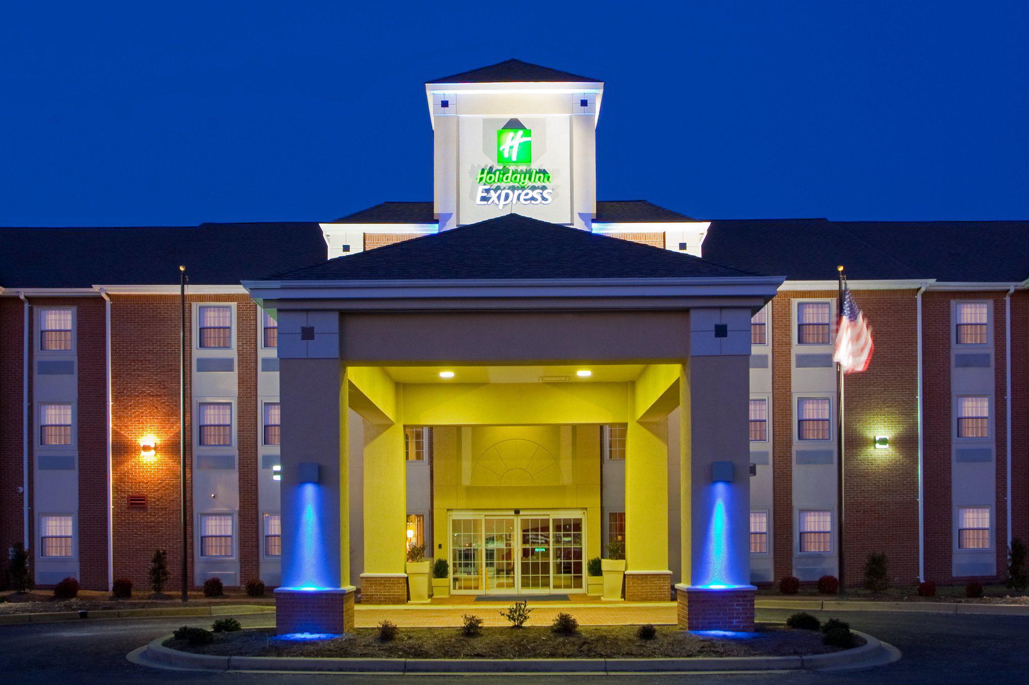 Holiday Inn Express Prince Frederick Photo