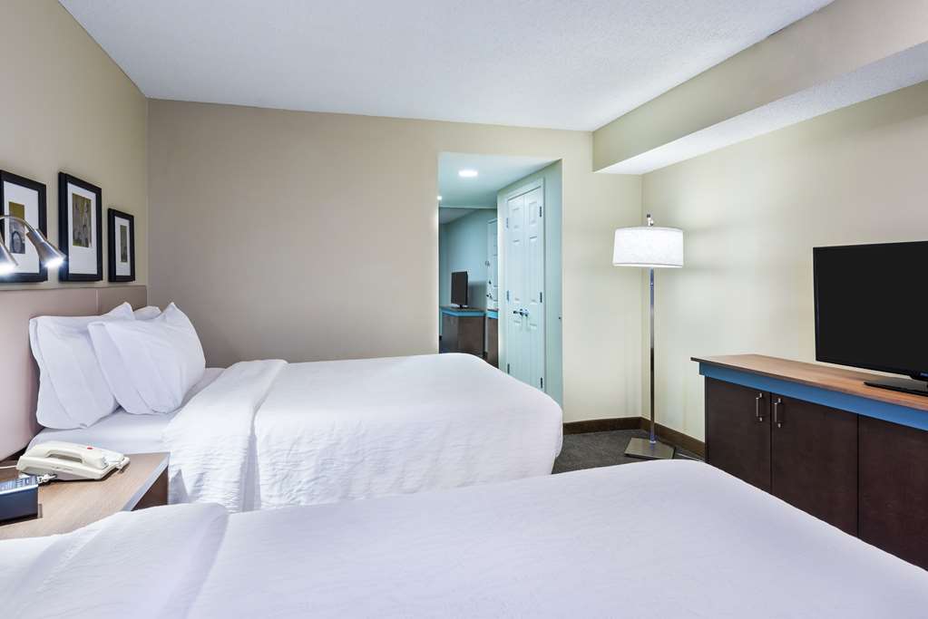 Hilton Garden Inn Westbury Image