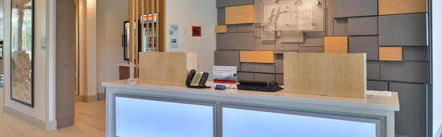 Images Holiday Inn Express & Suites Omaha Airport