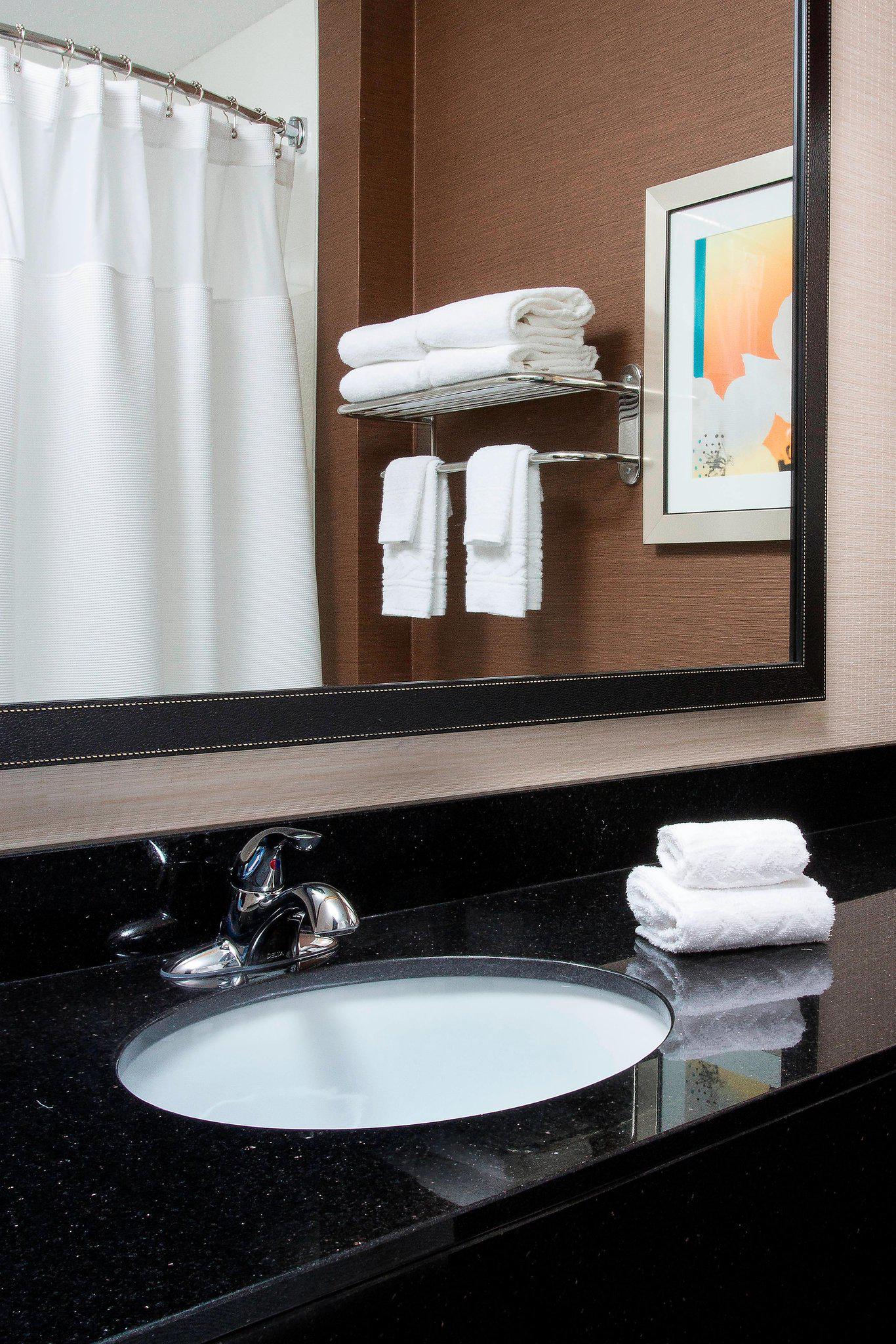 Fairfield Inn & Suites by Marriott Branson Photo