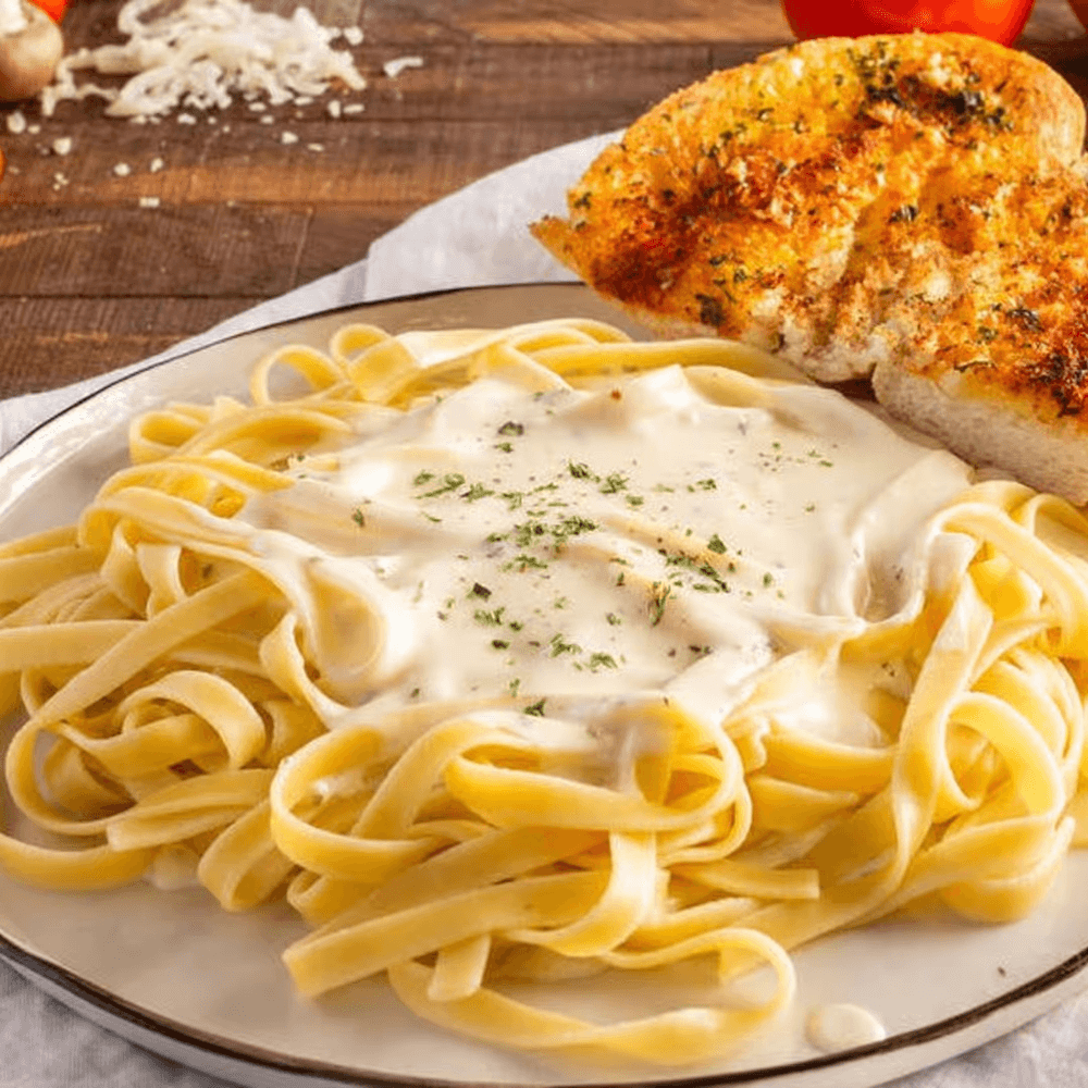 Alfredo Sauce Pasta