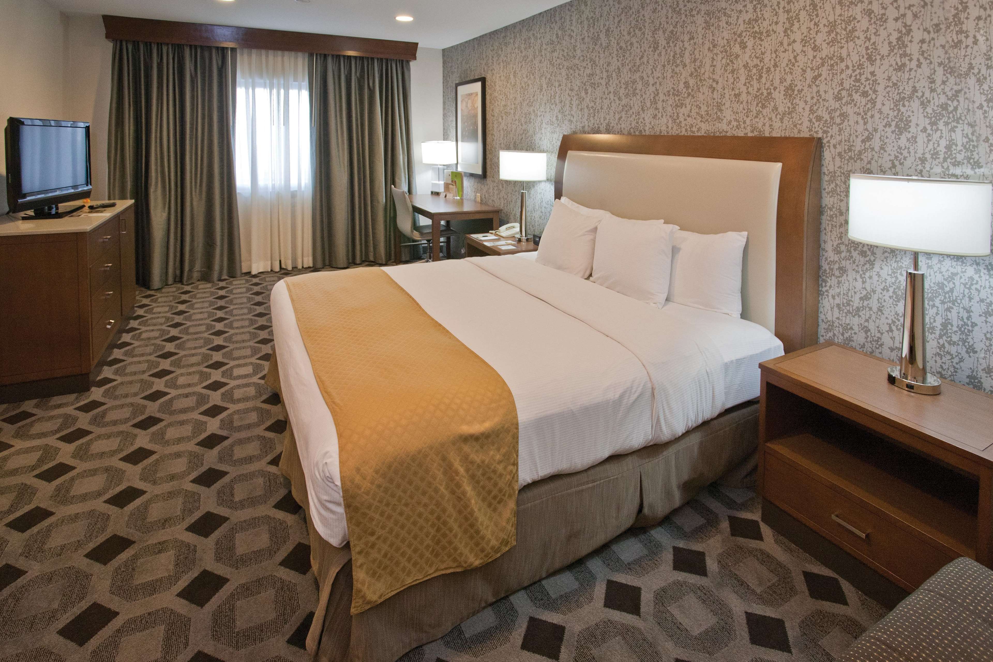 DoubleTree by Hilton Hotel Los Angeles - Rosemead Photo