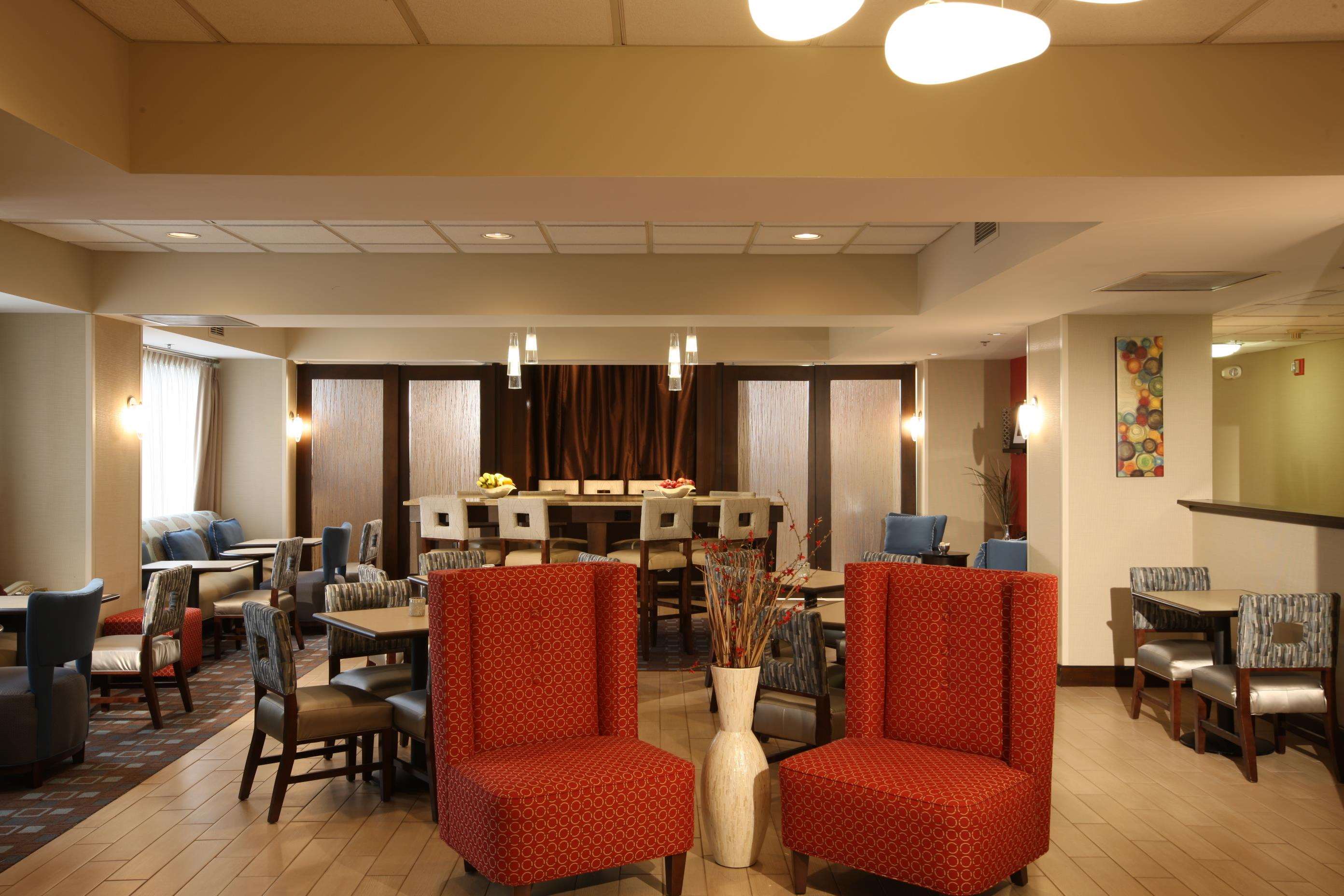 Hampton Inn Pennsville Photo