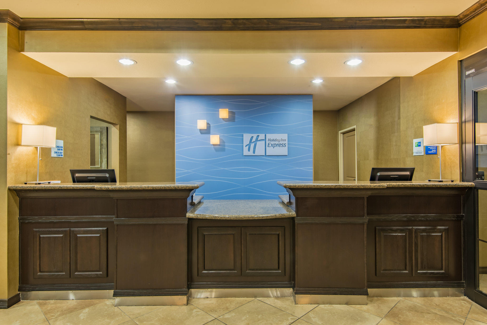 Holiday Inn Express & Suites Clovis Photo