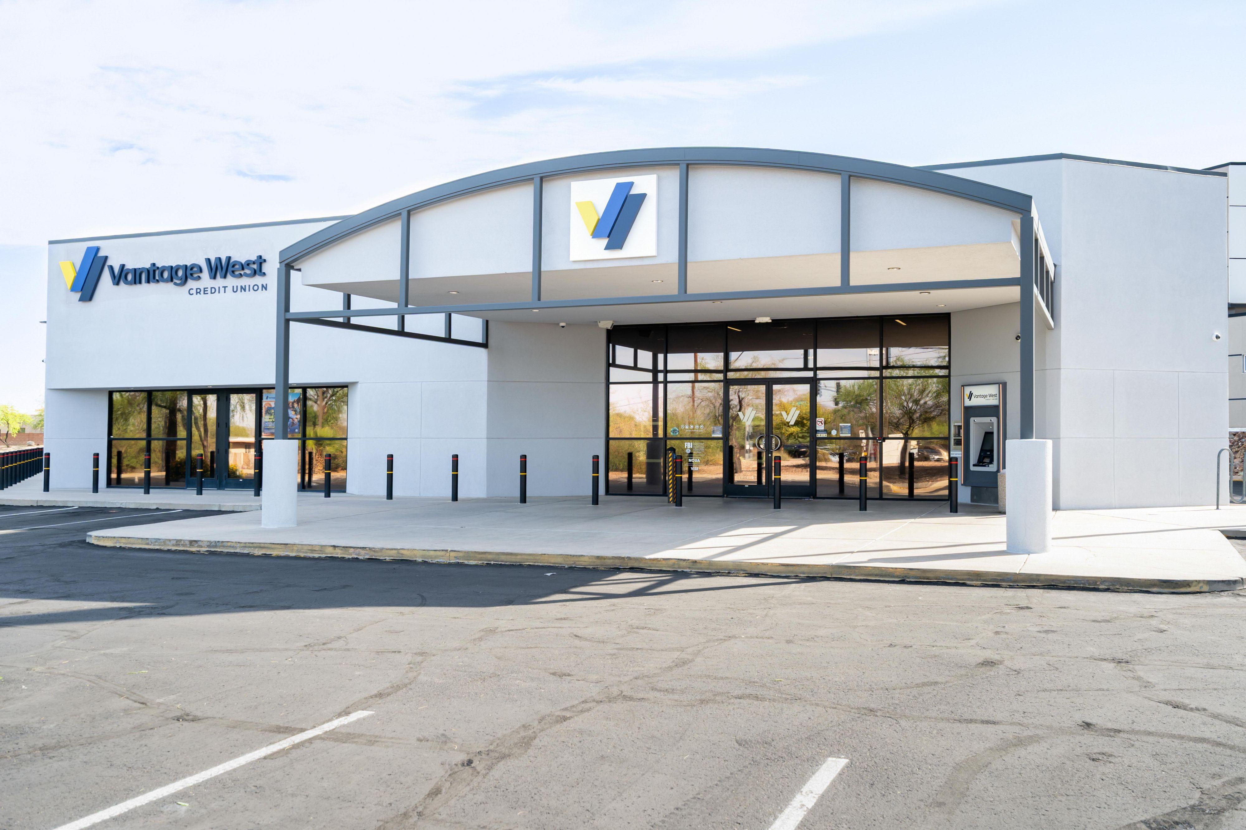 Vantage West Credit Union Image