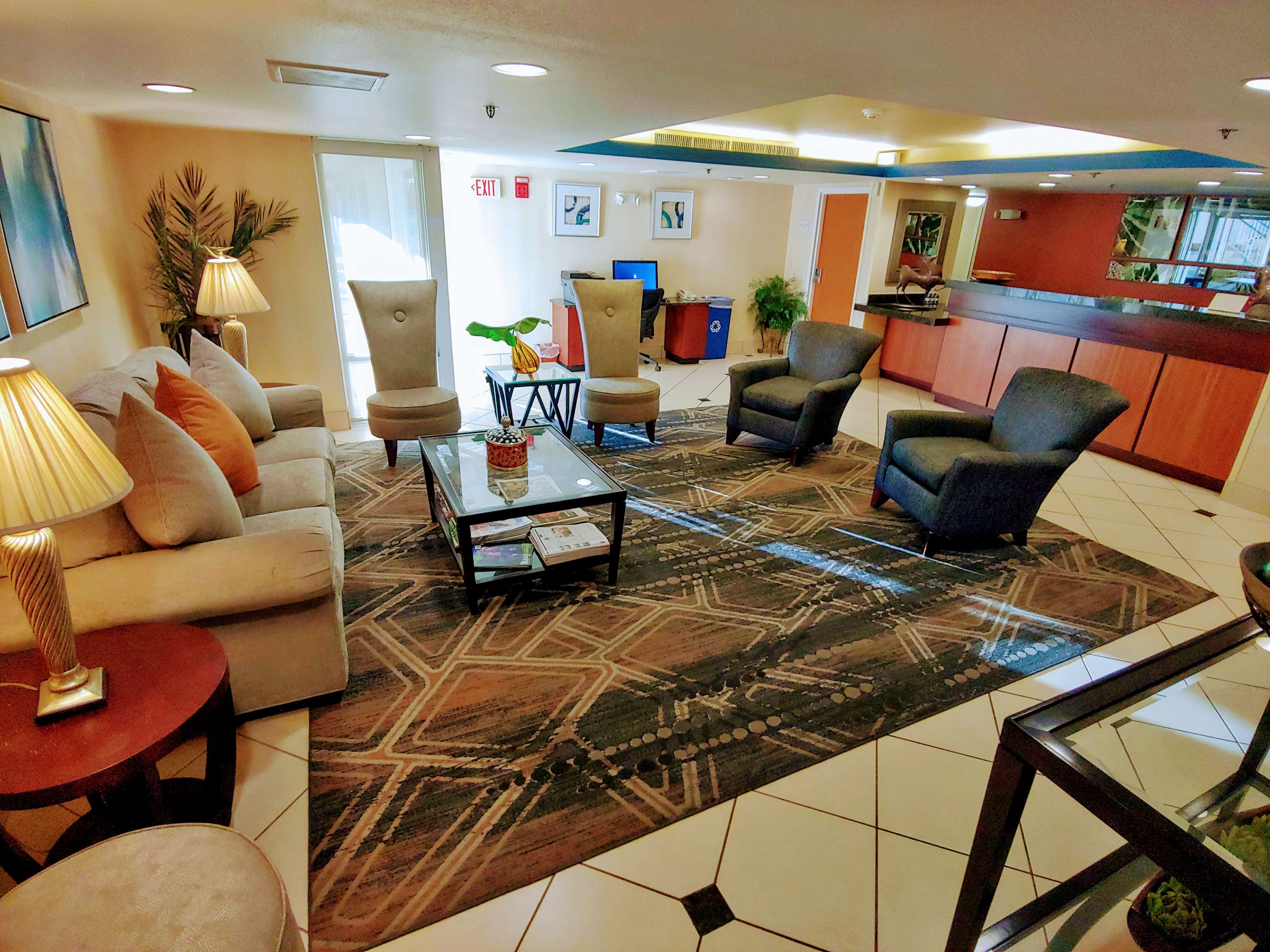 SureStay Plus Hotel by Best Western Scottsdale North Photo