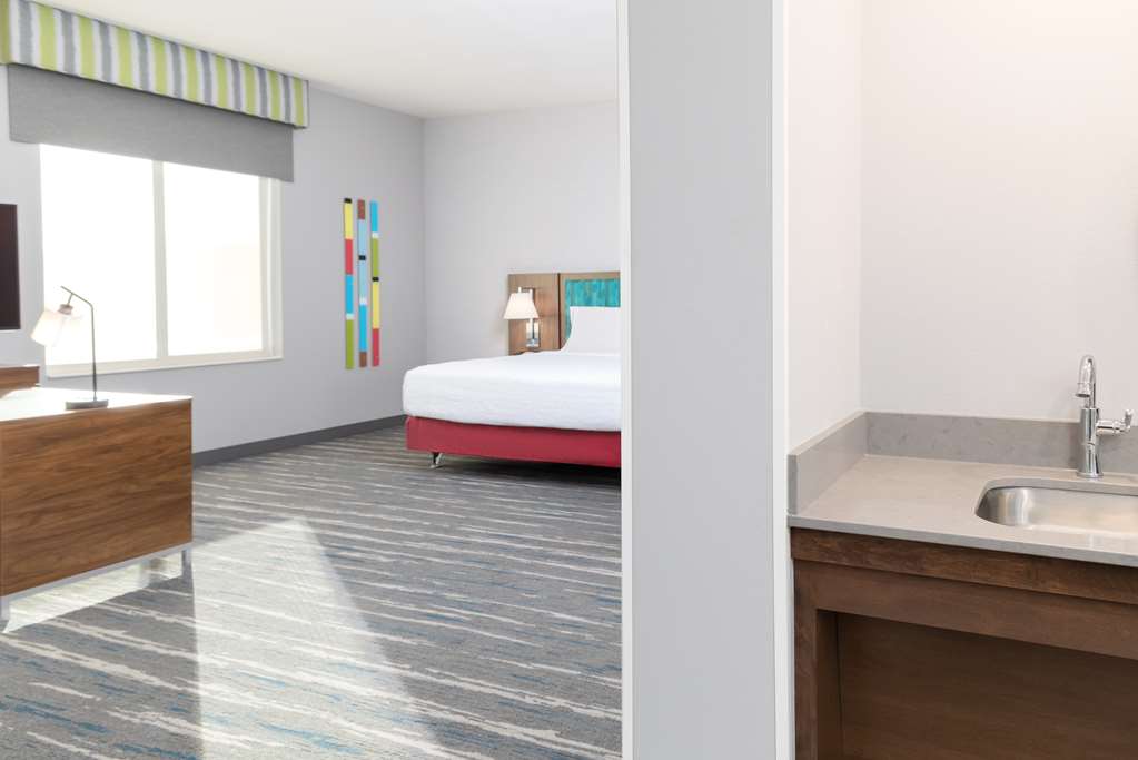 Hampton Inn & Suites Santa Rosa Sonoma Wine Country Image