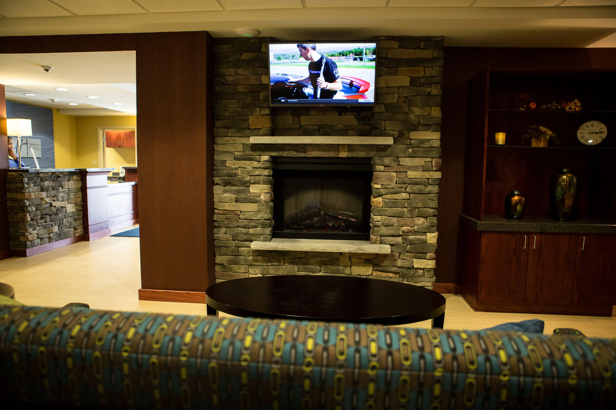 Holiday Inn Express & Suites Milford Photo