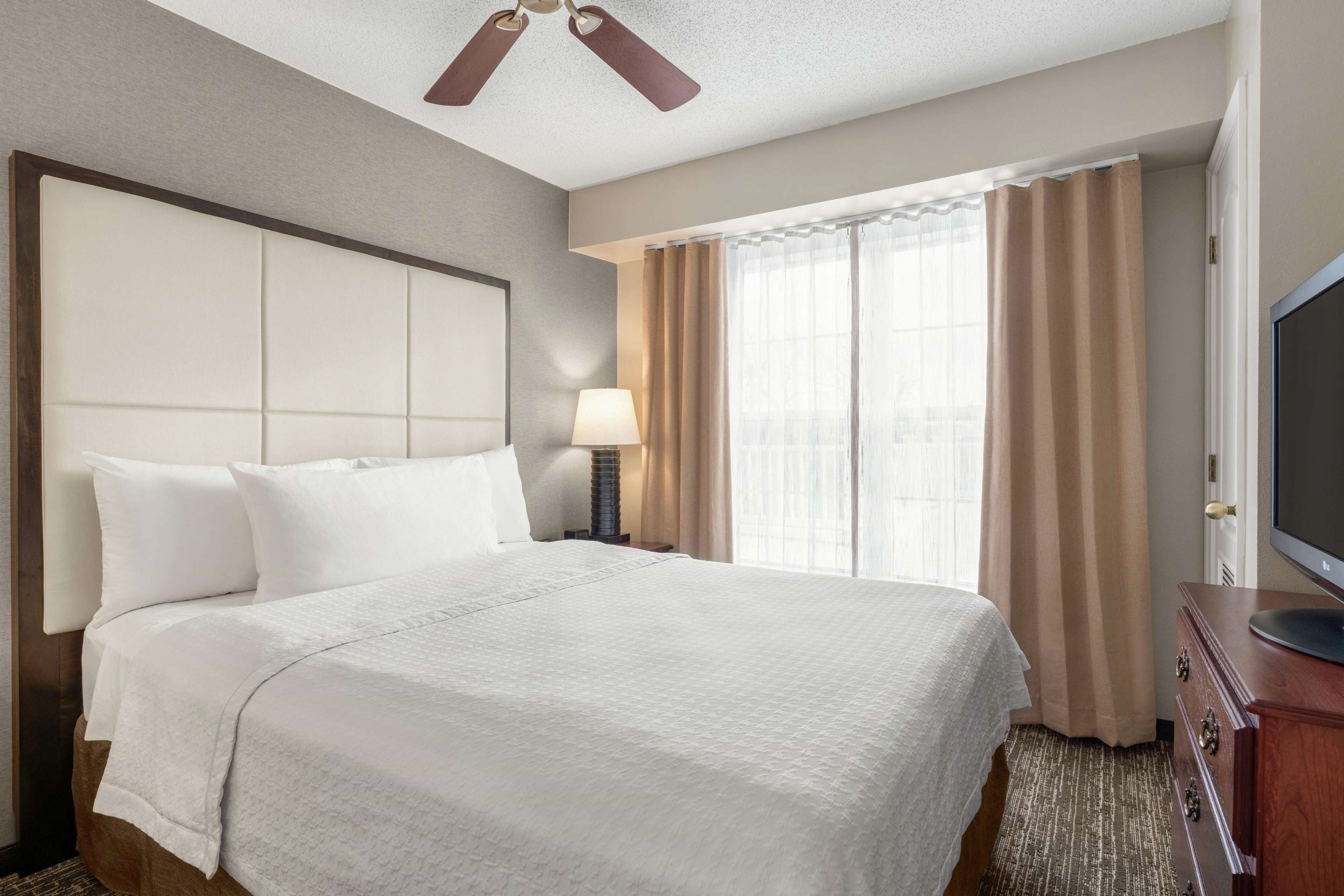 Homewood Suites by Hilton Providence-Warwick Photo