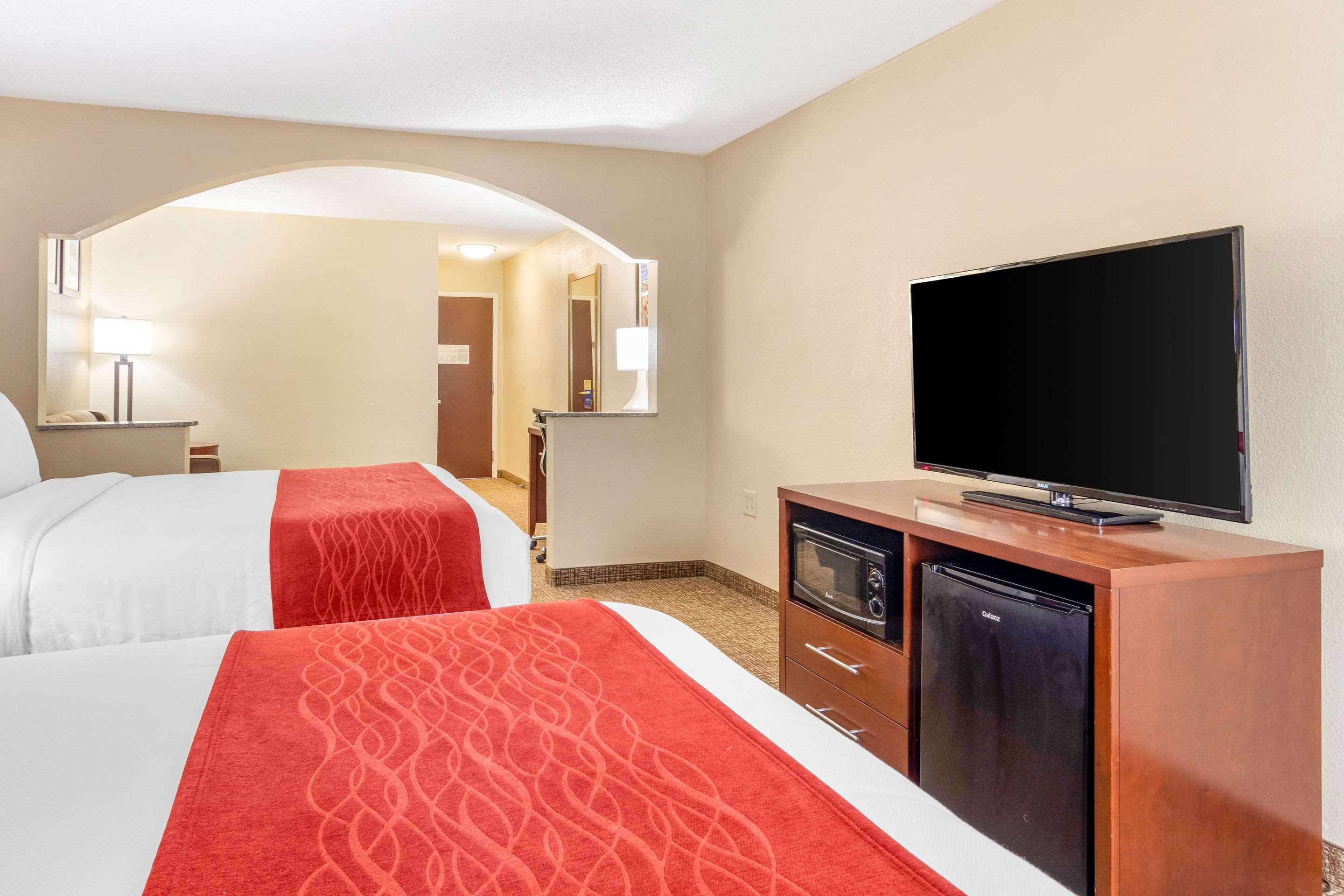 Comfort Inn & Suites Macon North I-75 Photo