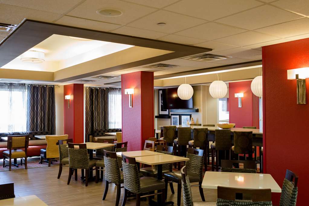 Hampton Inn Oxford-West Image
