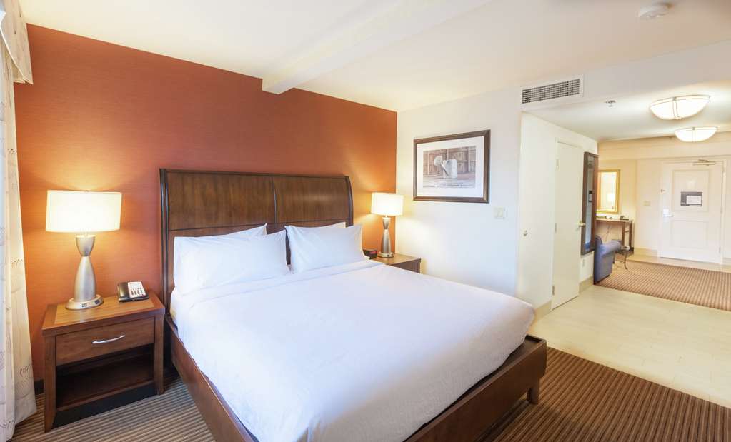 Hilton Garden Inn Palm Springs/Rancho Mirage Image