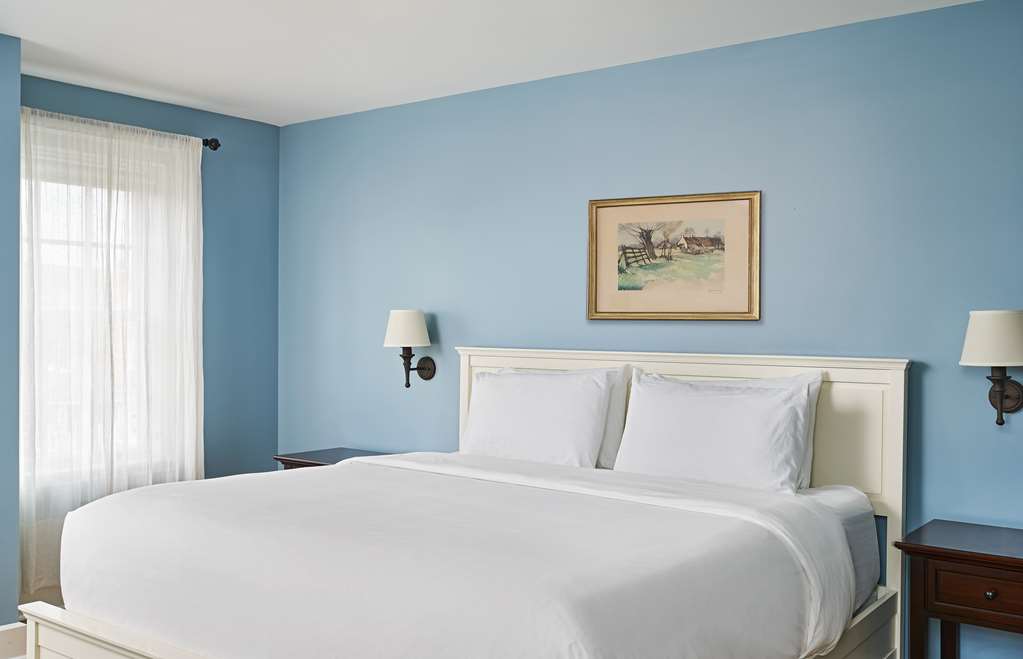 The Cadillac House Lexington, Tapestry Collection by Hilton Image