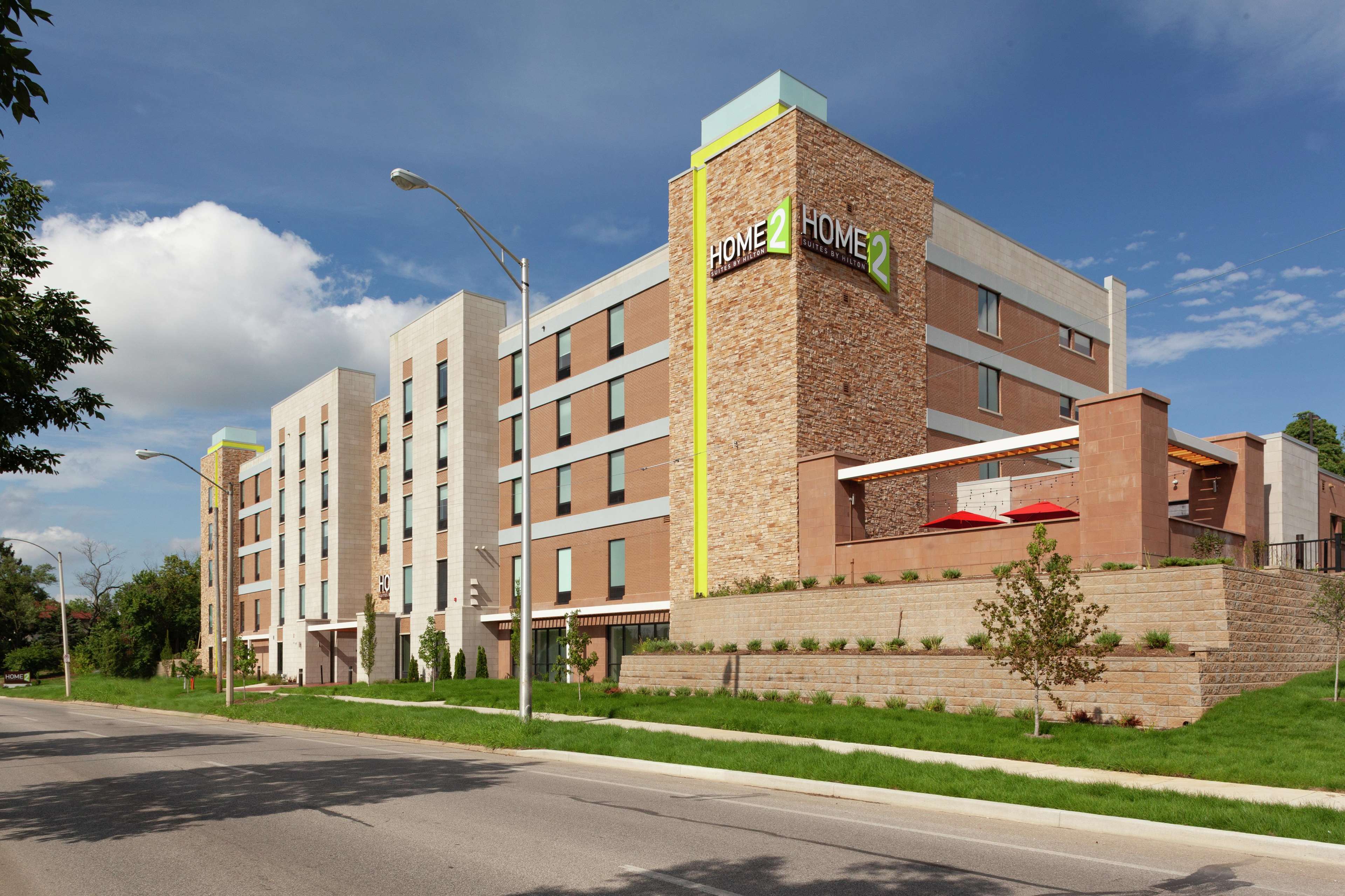 Home2 Suites by Hilton Bloomington Photo