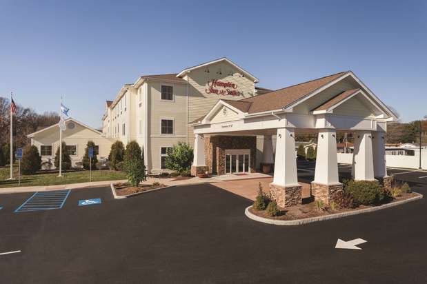 Images Hampton Inn & Suites Mystic