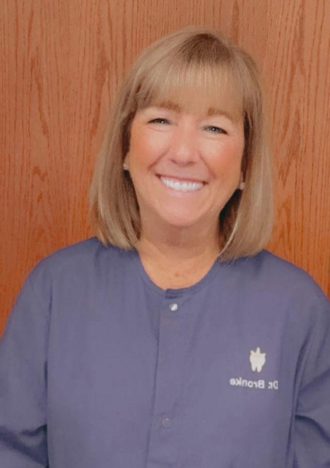 Carolyn Bronke Wind, DDS Image