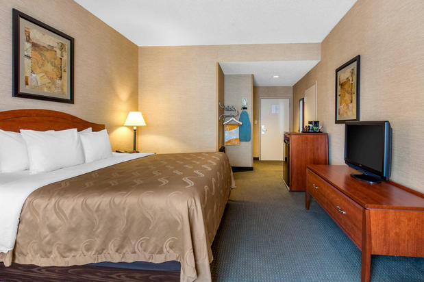 Images Quality Inn & Suites Benton - Draffenville