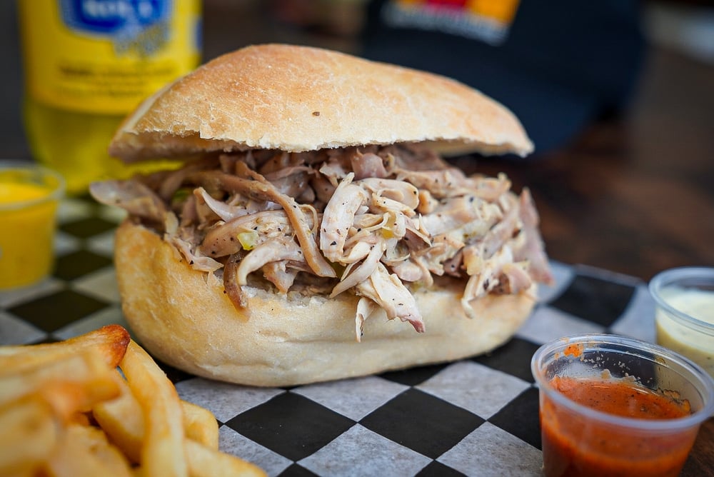 Chicken Sandwich + 2 Sauces