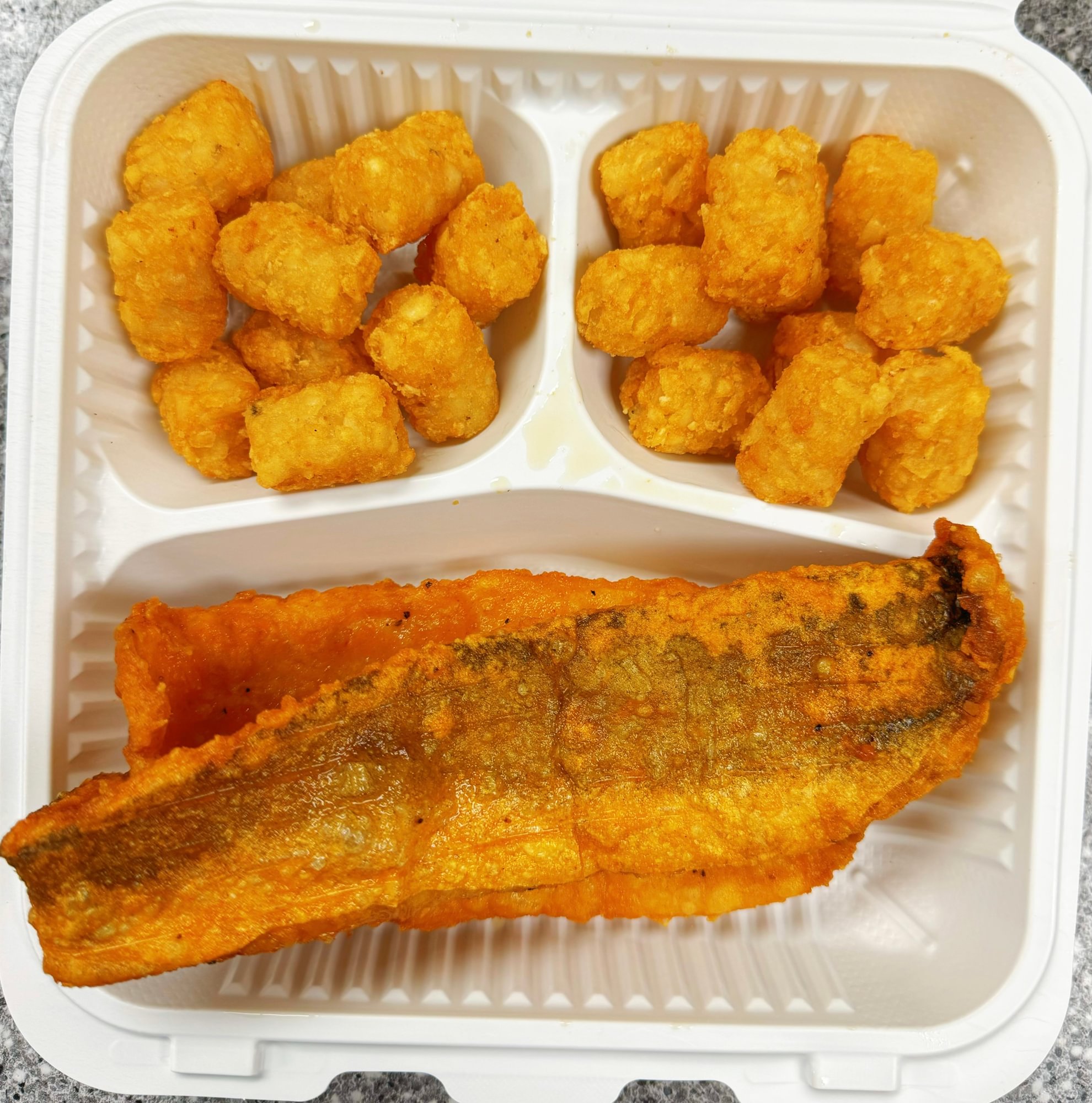 2 Fried Whiting Fish & Potato Tots