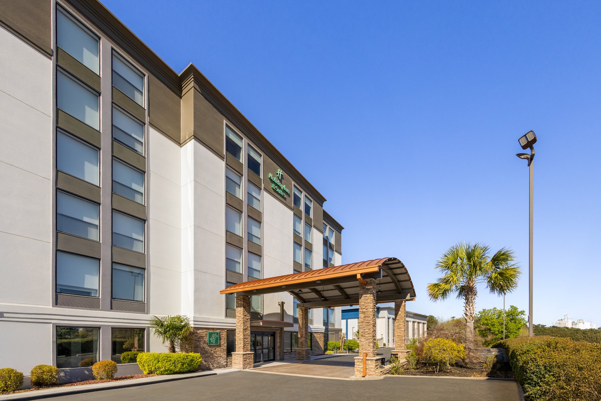 Holiday Inn & Suites Columbia NE - Ft Jackson Area by IHG Image