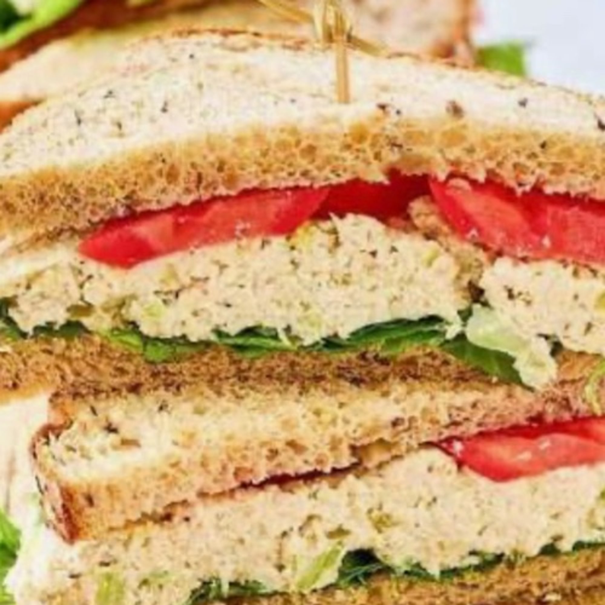 CHICKEN SALAD CLUB