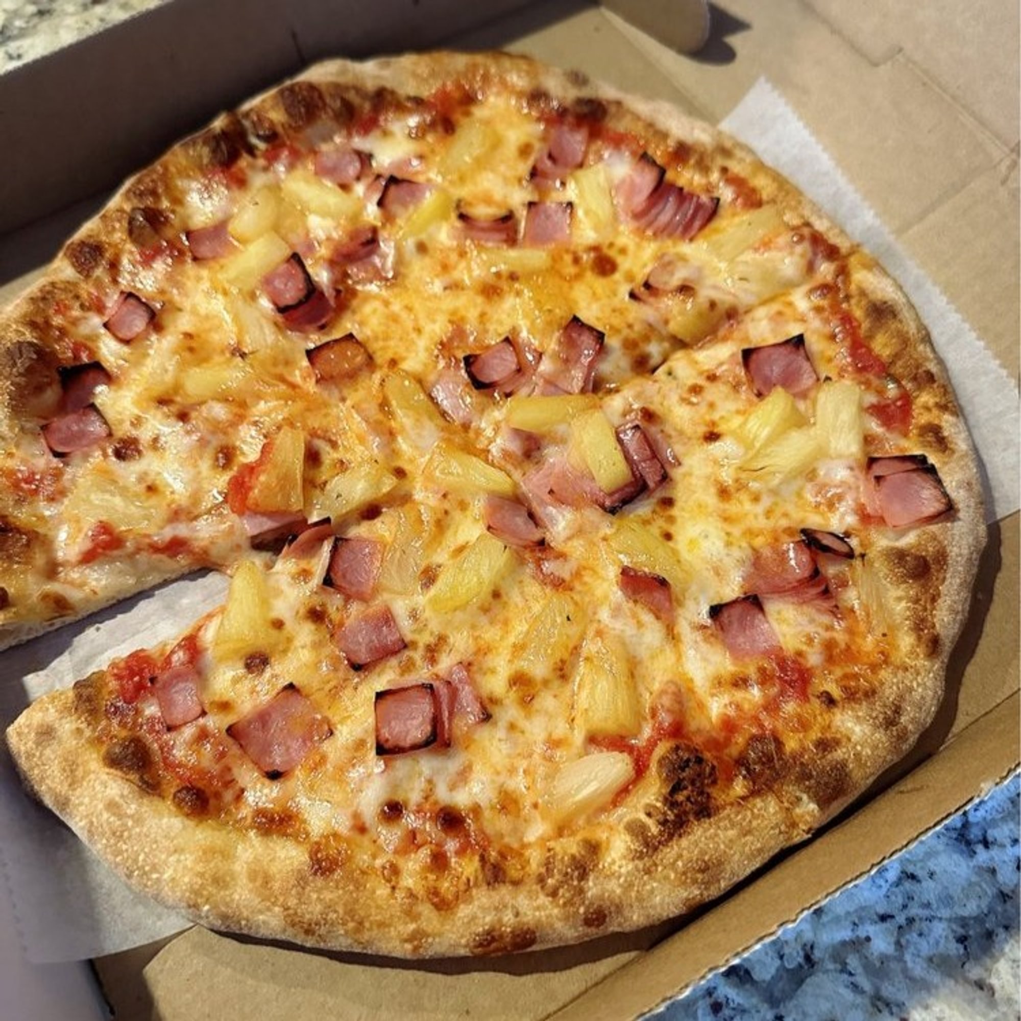 Hawaiian Pizza