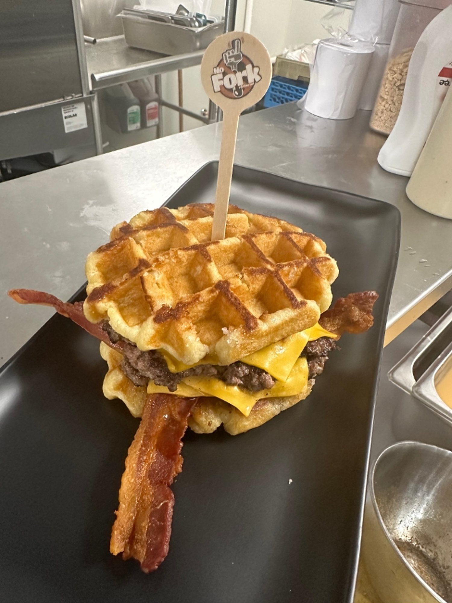 BIG BACK BRUNCH BURGER