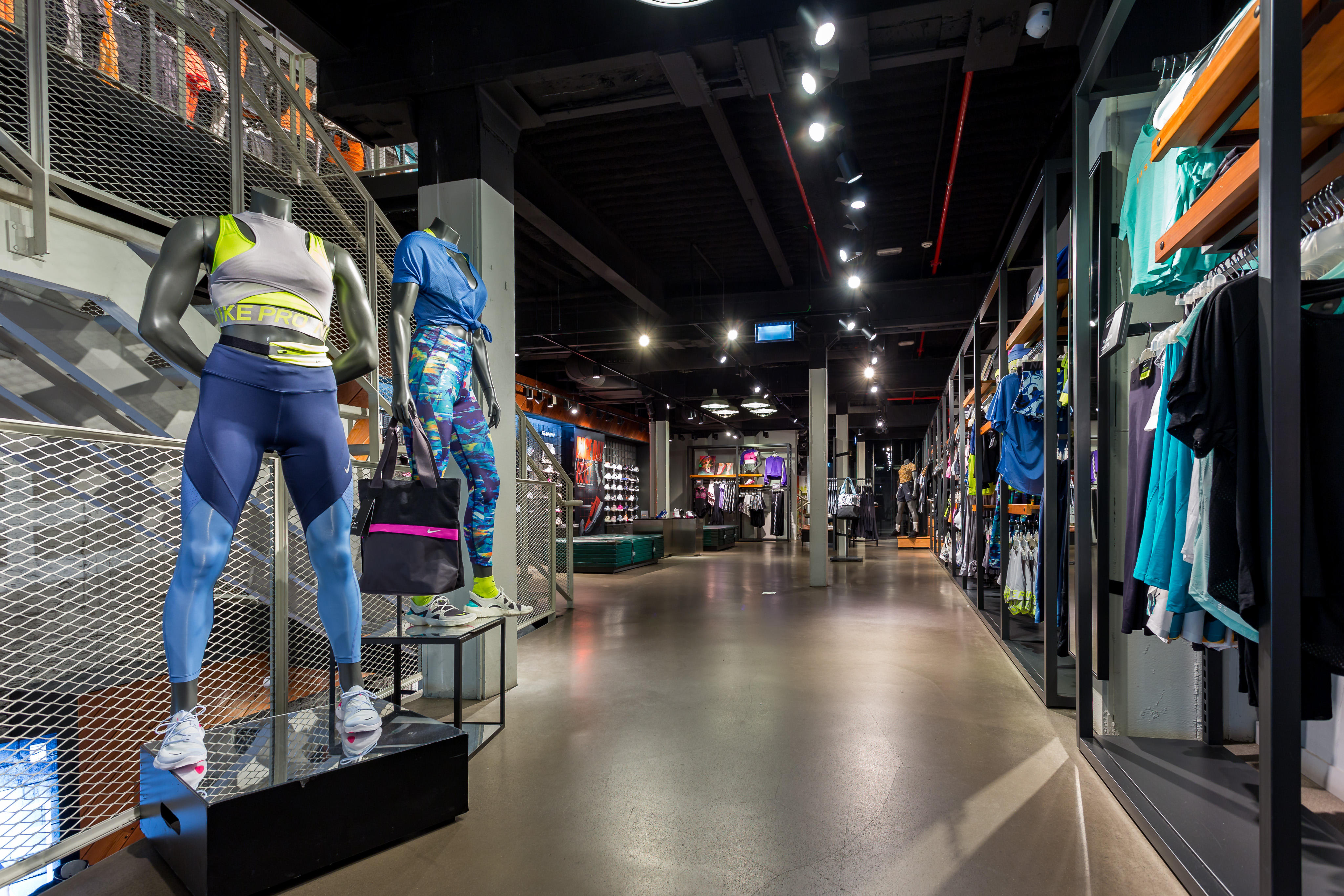 Images Nike Store Serrano