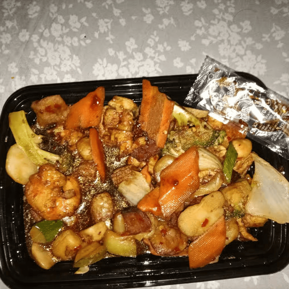 C25. Hunan Chicken