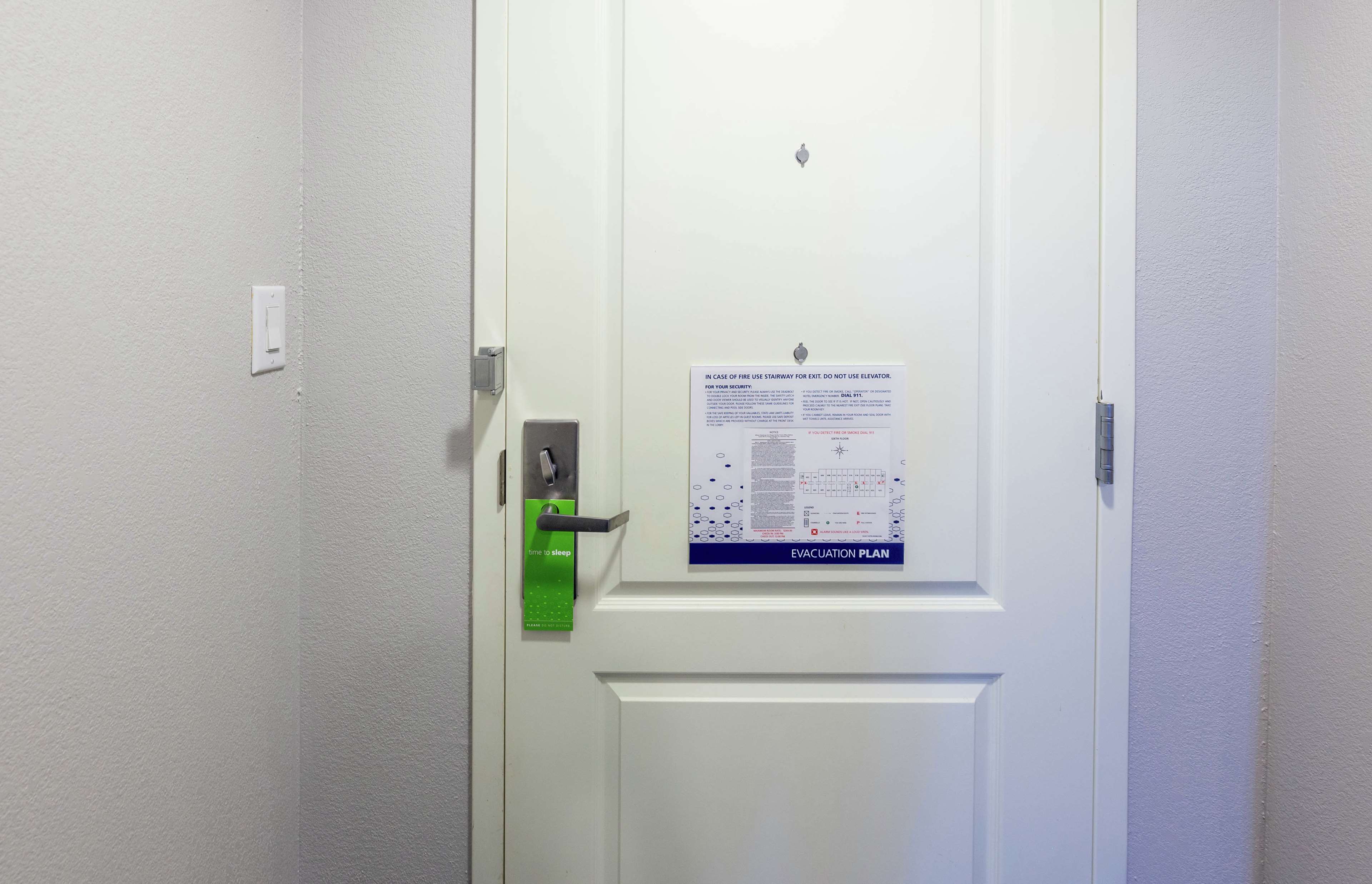 Hampton Inn & Suites Jacksonville Deerwood Park Photo