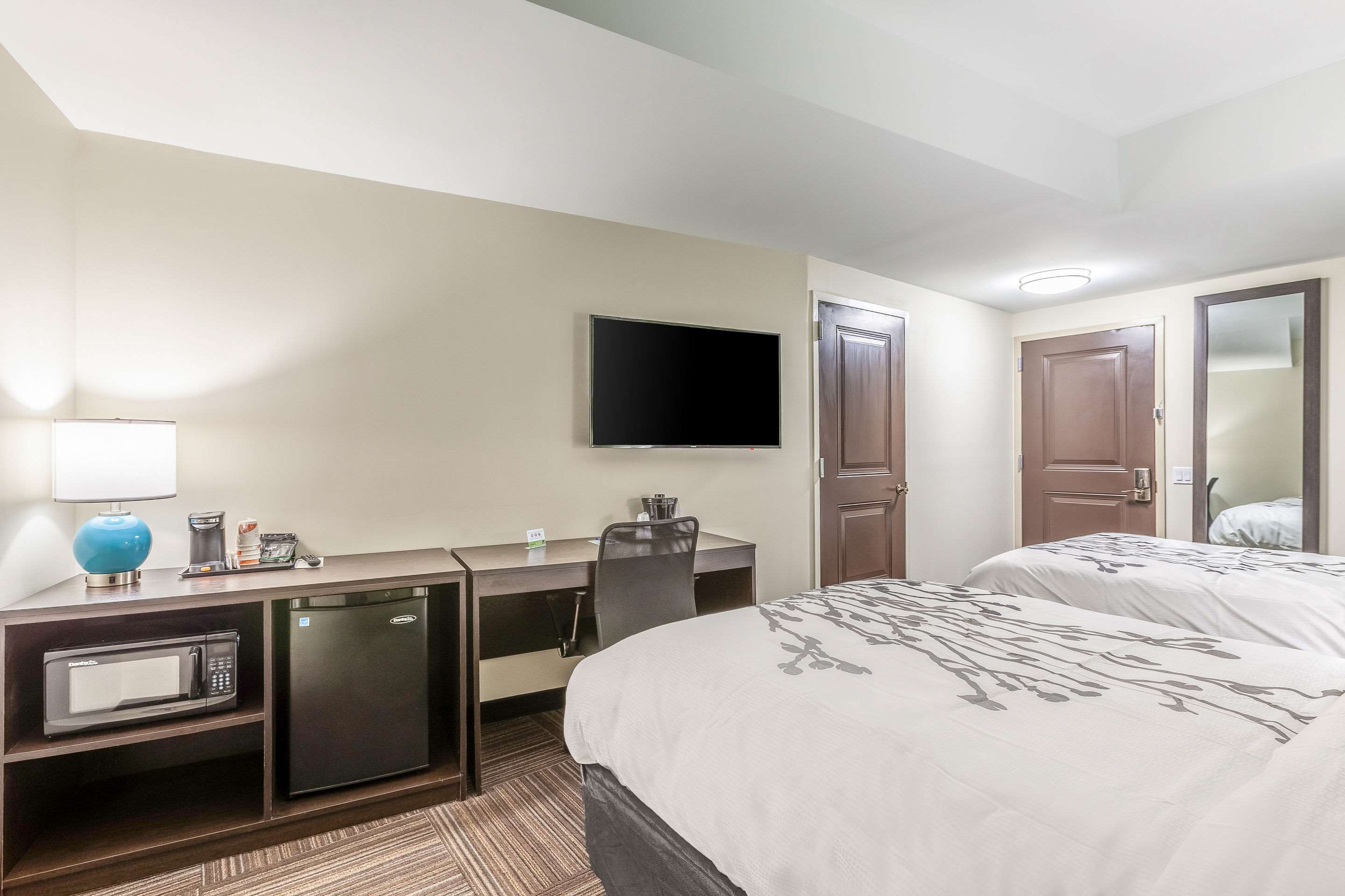 Sleep Inn & Suites Near Jfk Air Train Photo