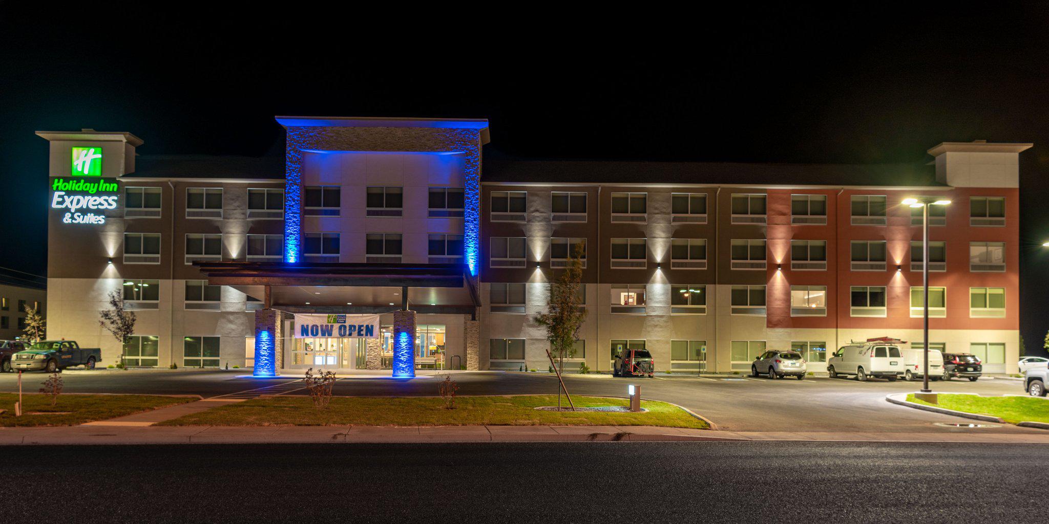 Holiday Inn Express & Suites Moses Lake Photo