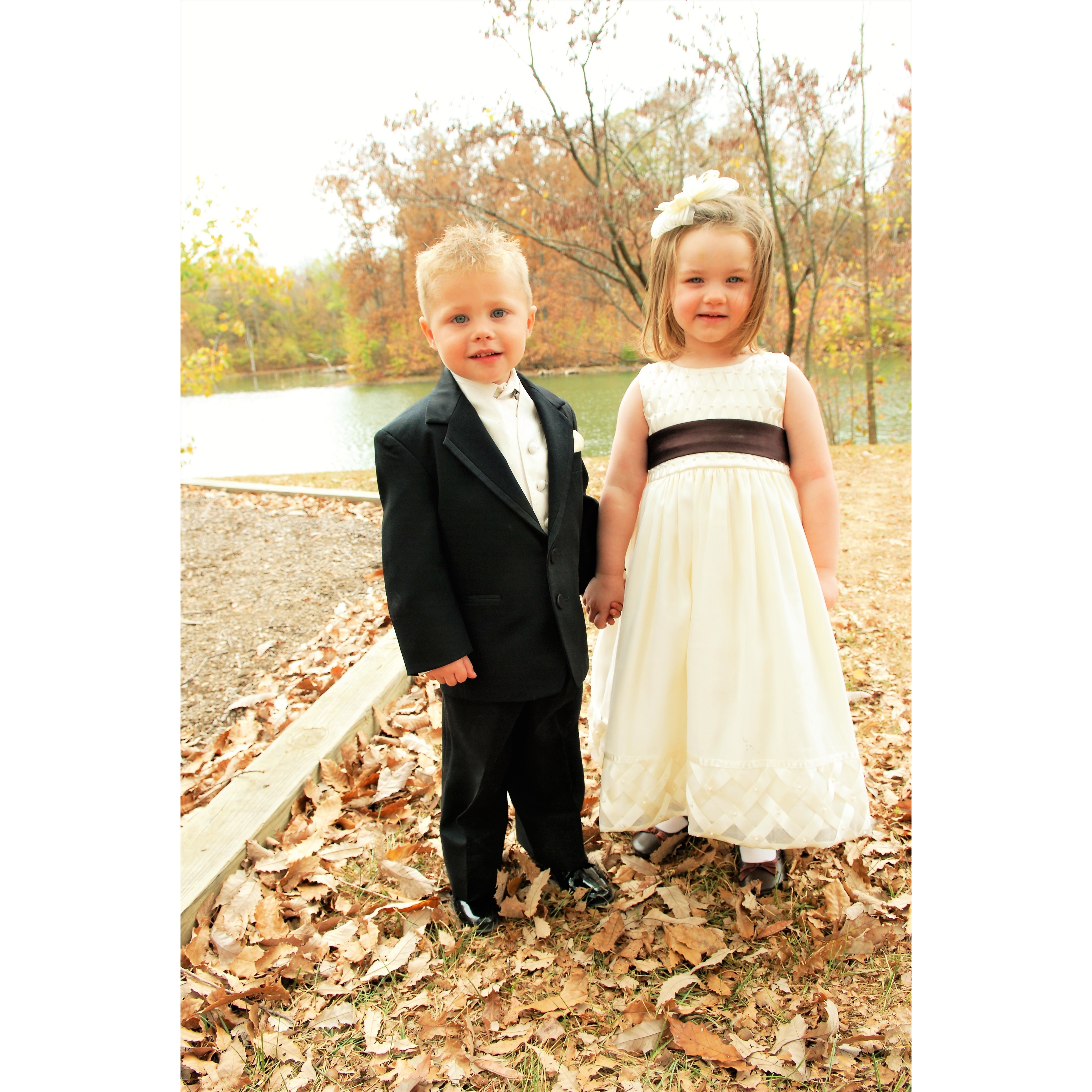 Fancy Country Photographer Logo