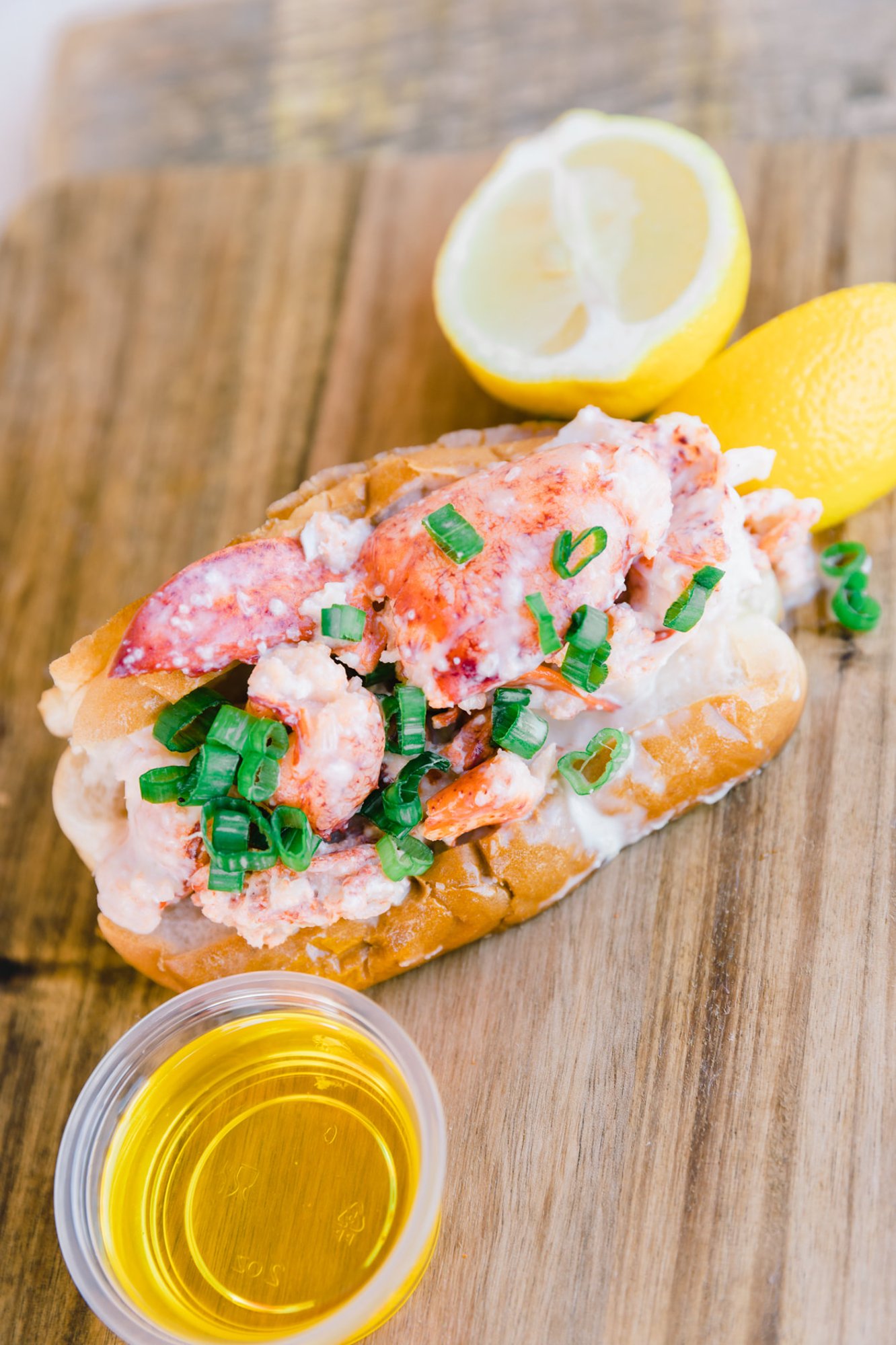 17 Hands Lobster Roll